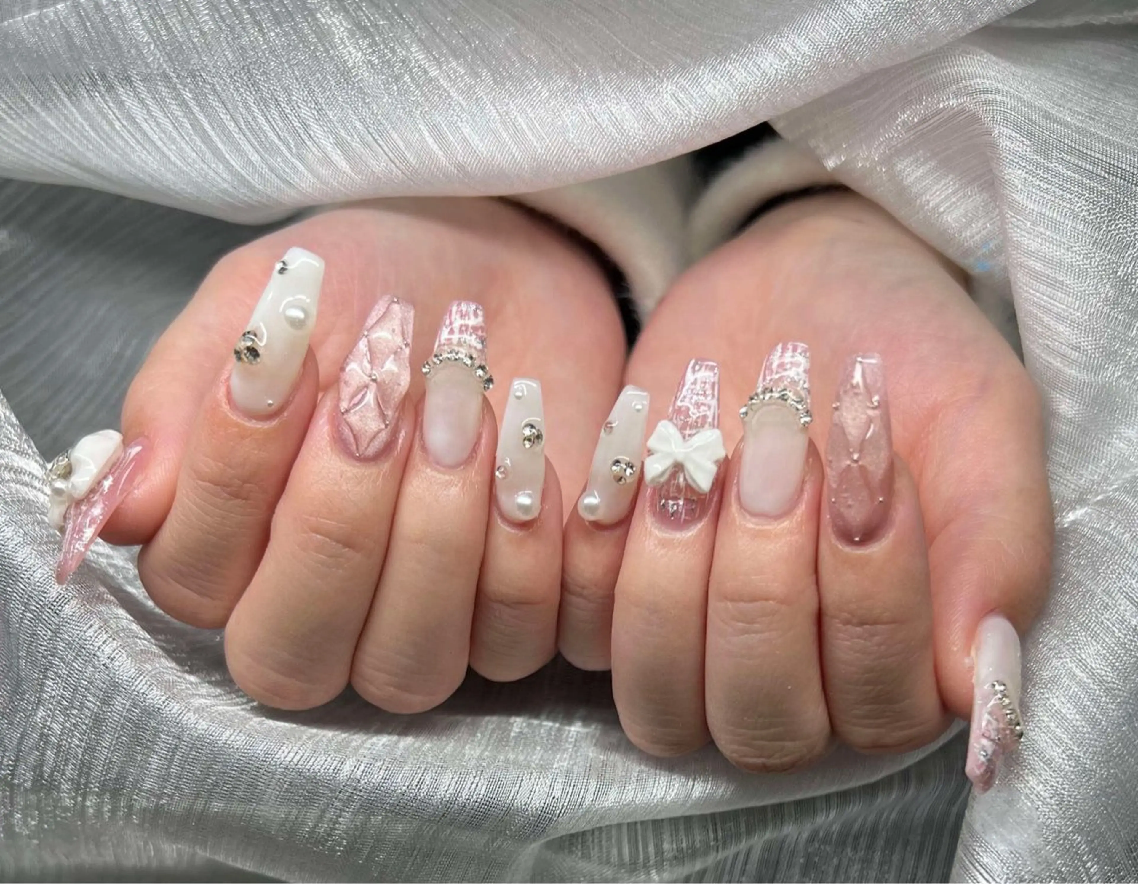 ネイル 長さ出し グラデーション キラキラネイル マグネットネイル ミラーネイル Lee Nails チップ長さだし専門店のネイルデザイン
