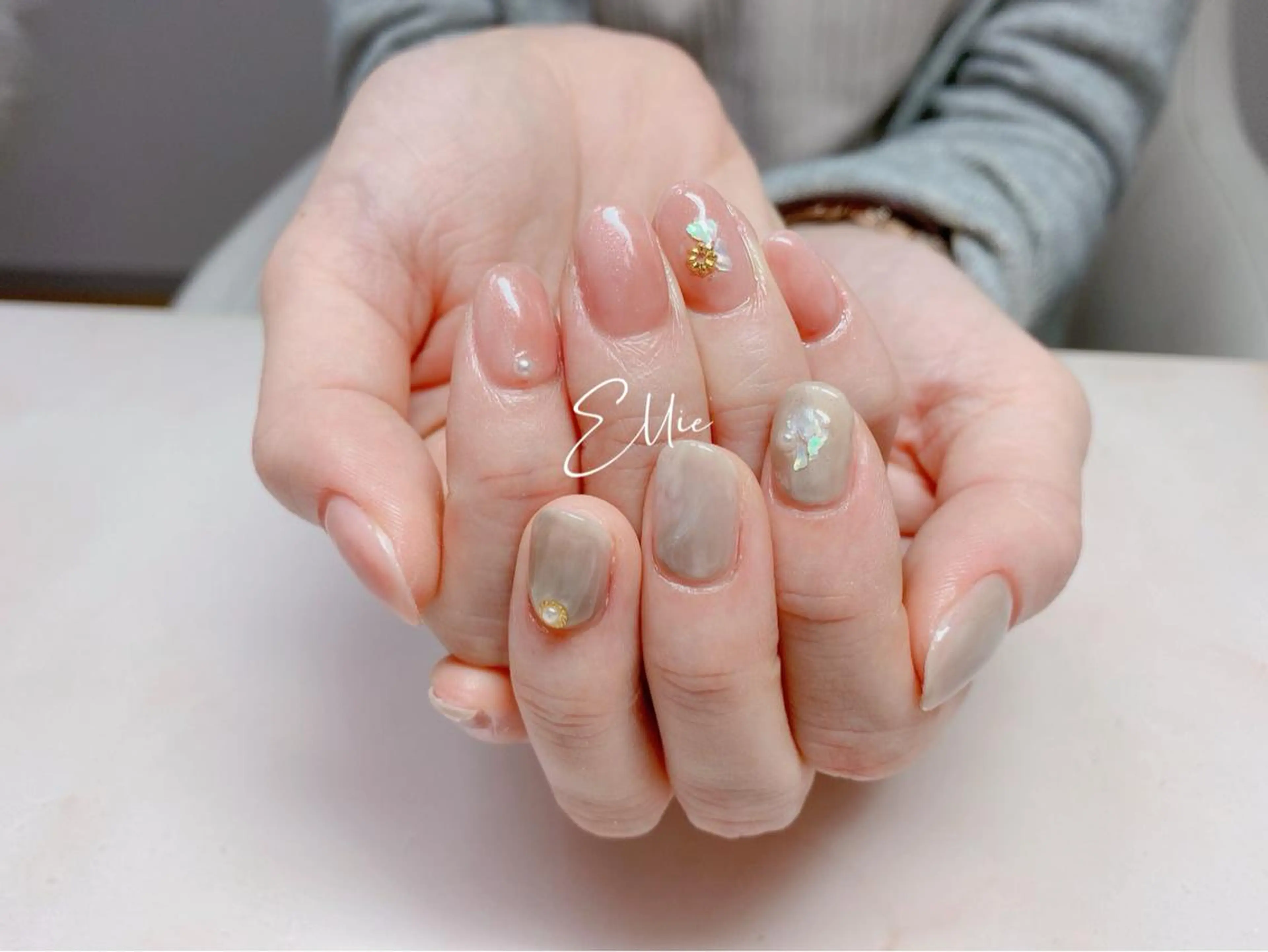 ネイル ハンドネイル ハンドケア 閨匠ビューティサロン 新橋店♡Ellieのネイルデザイン