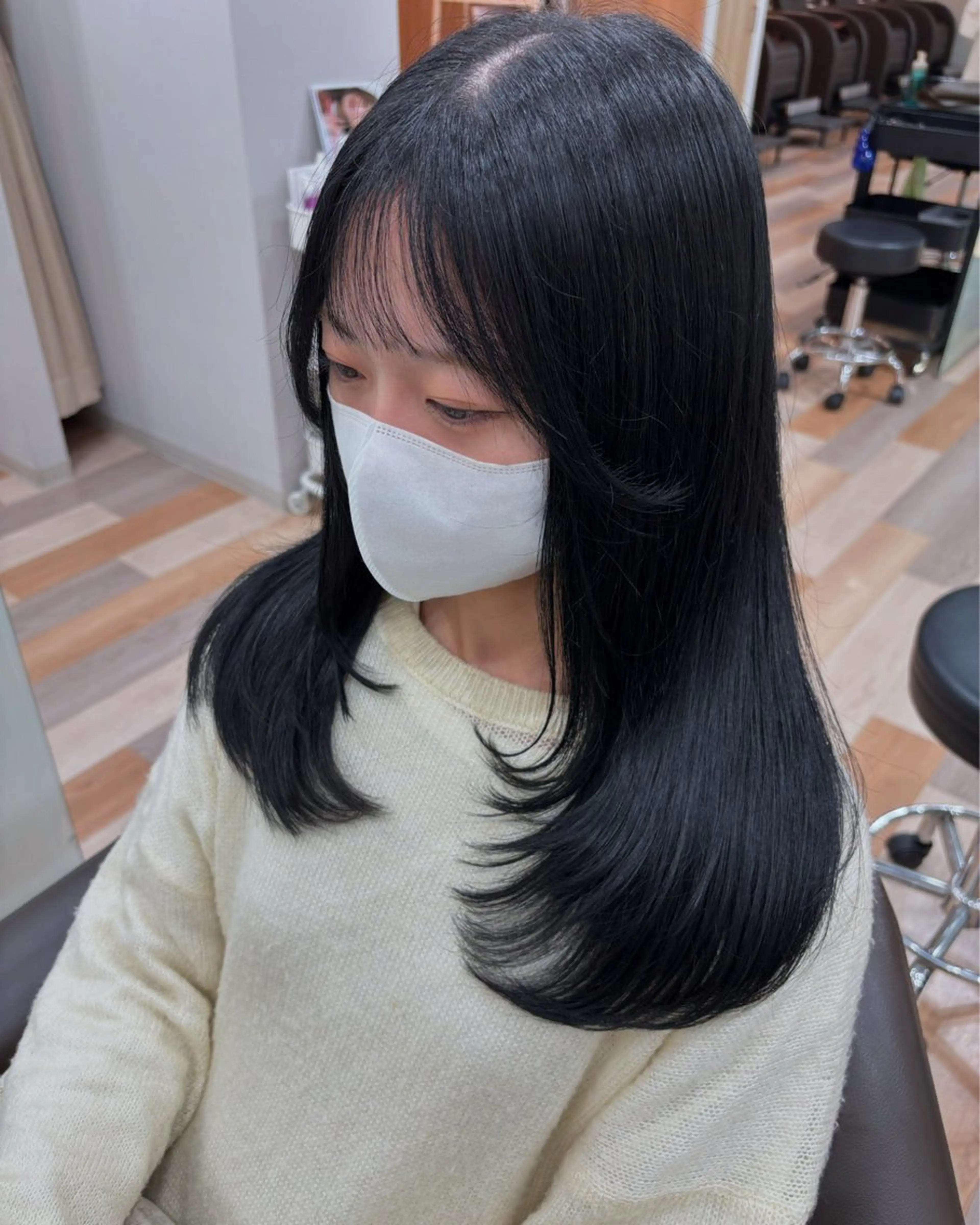 セミロング 韓国風ヘア レイヤーカット カット 韓国/顔周りカット /キム チョウヒのヘアスタイル
