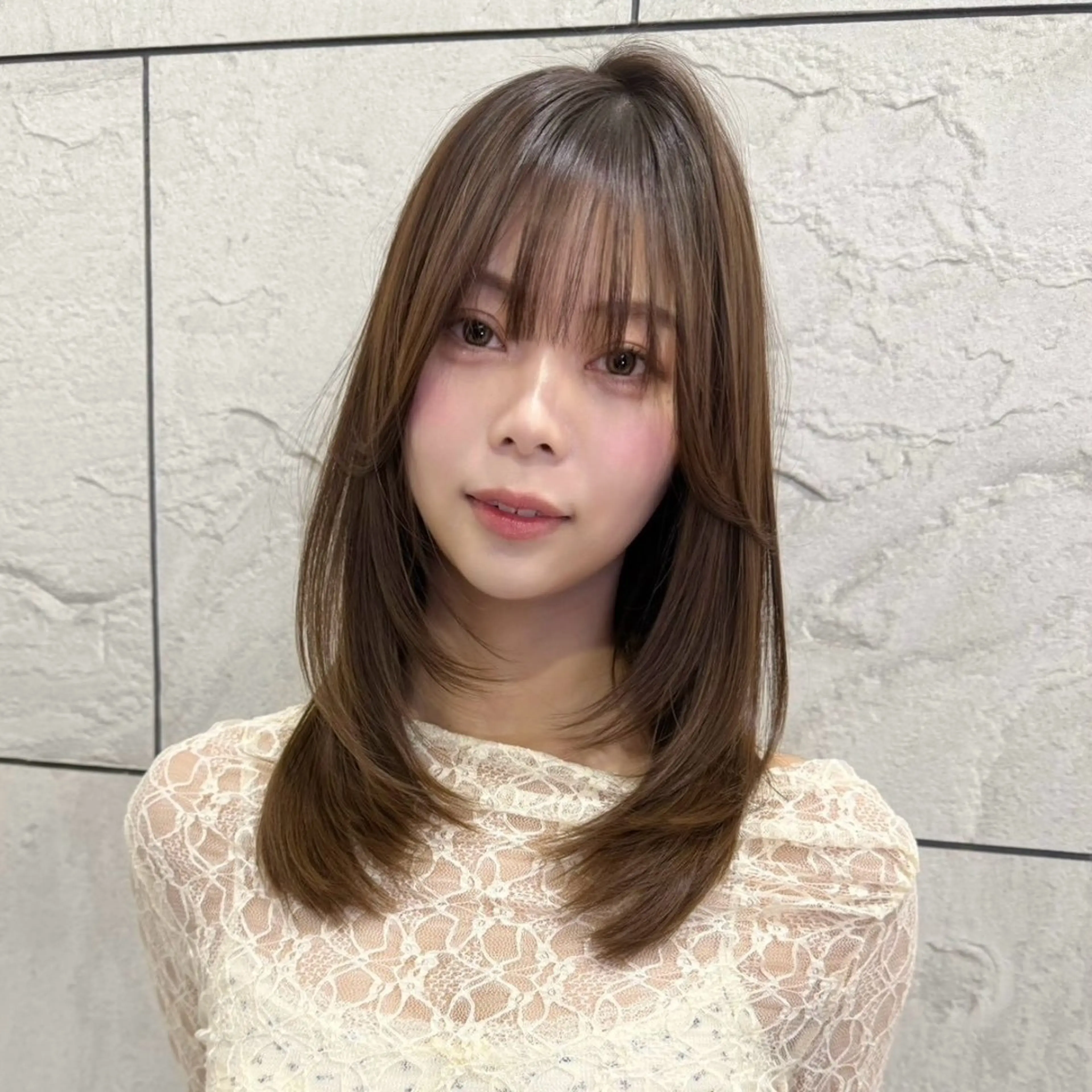 ロング くびれヘア 顔周りカット 髪質改善 韓国風ヘア レイヤーカット ヘアカラー トリートメント lana hair 新宿/髪質改善/韓国のヘアスタイル