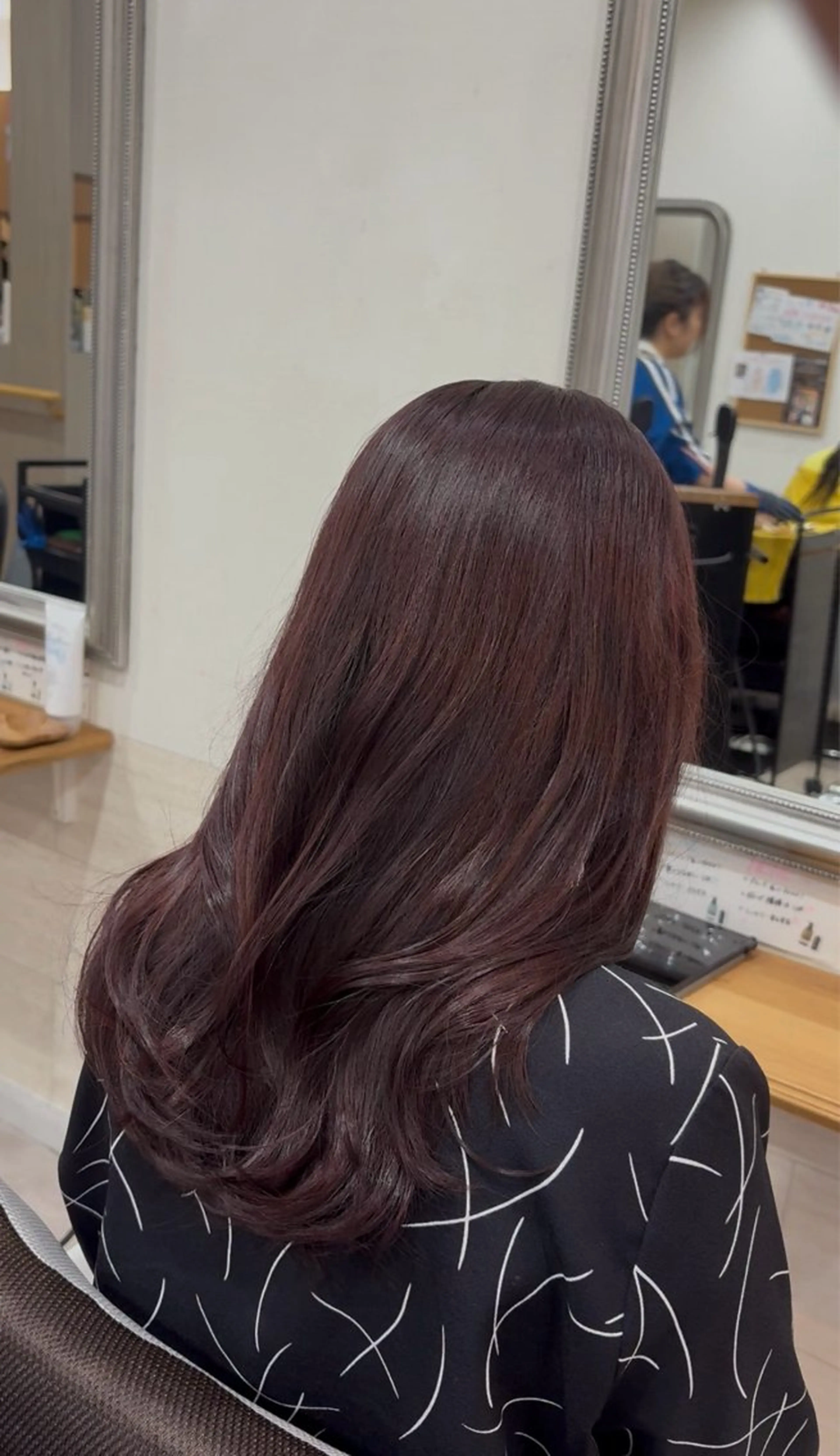 セミロング カラー カット ヘアカラー トリートメント 艶髪🥣透明感カラー 🫧前田奈津実のヘアスタイル