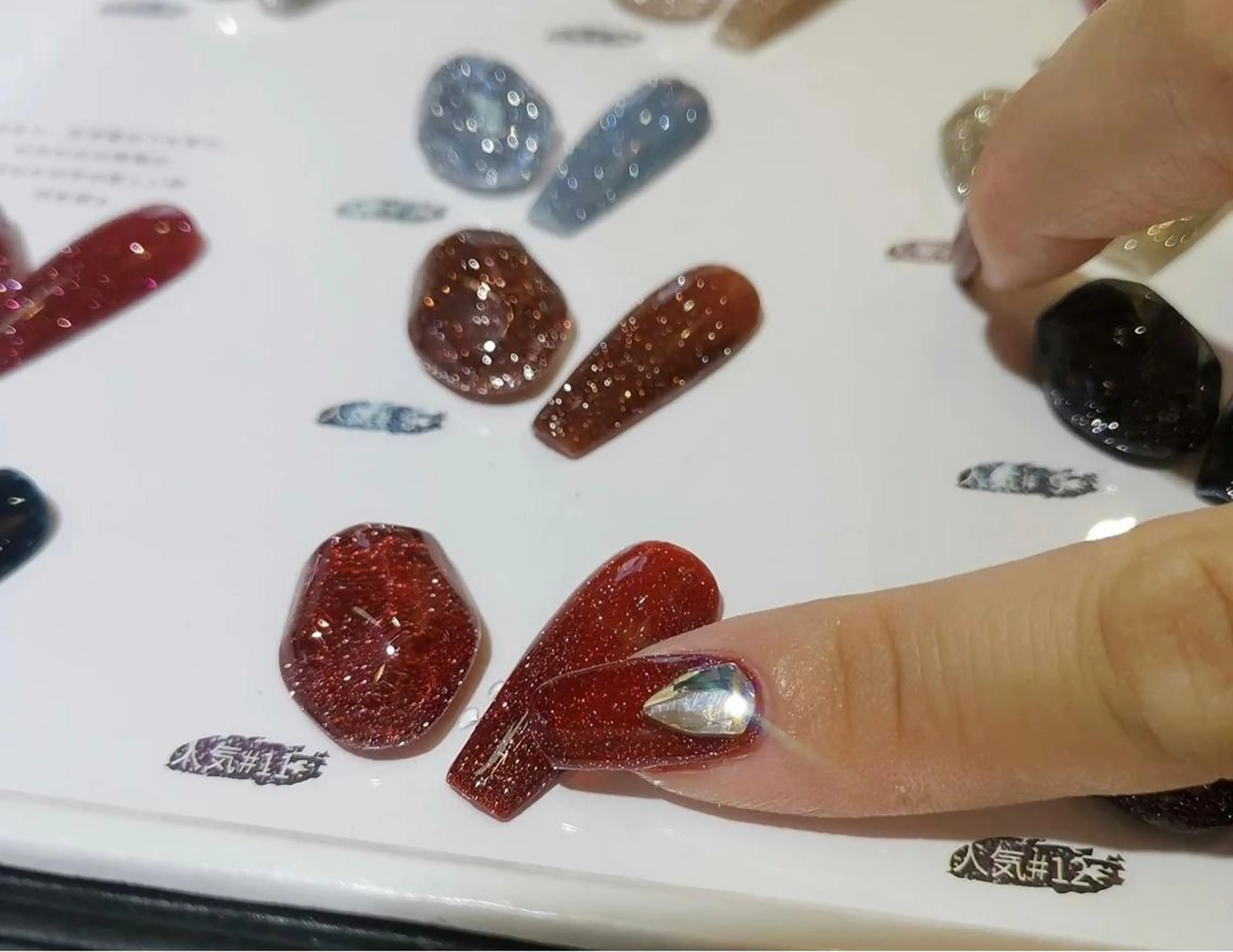 ネイル フラッシュネイル ハンドネイル 南野 由希のネイルデザイン