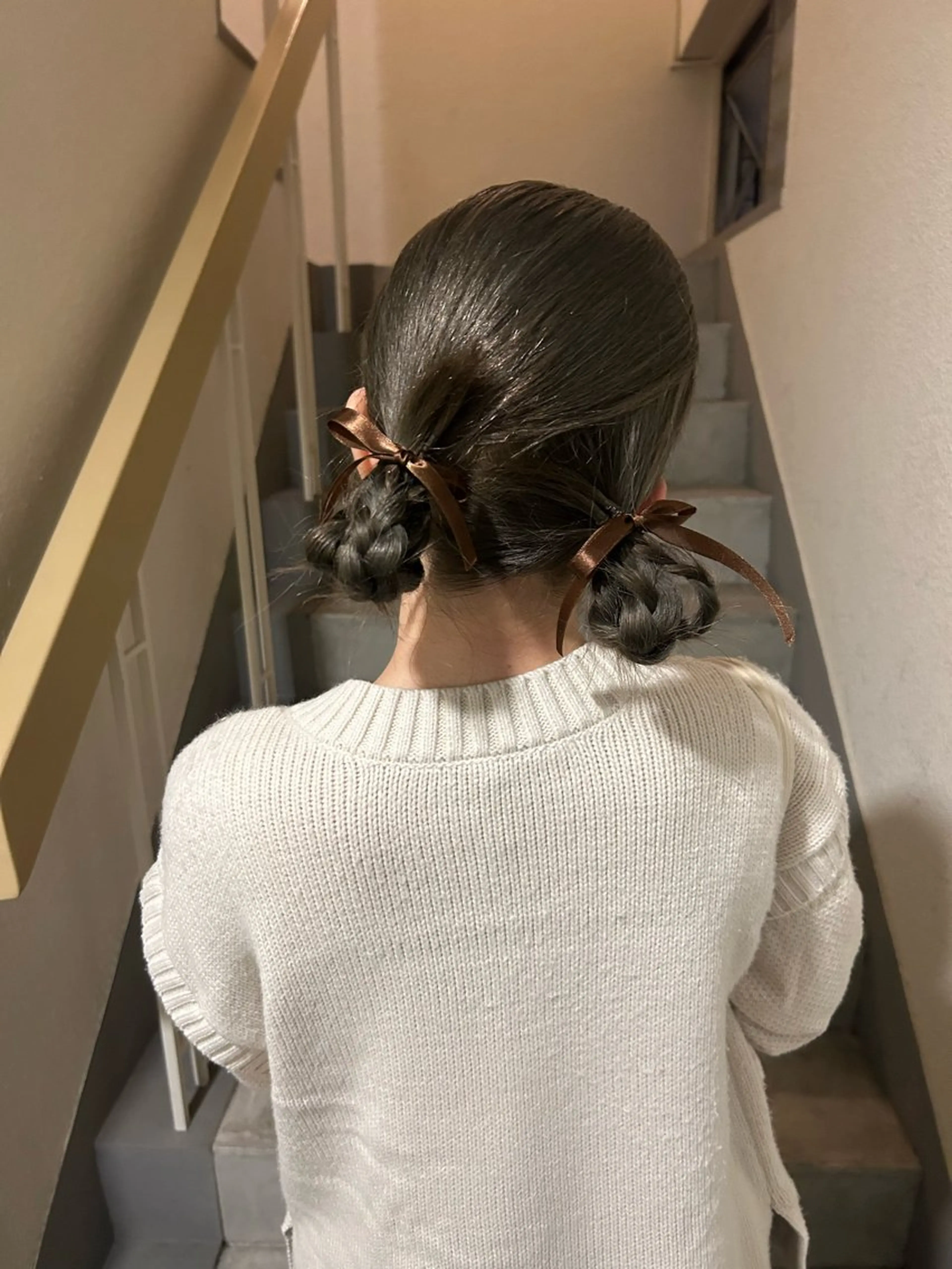 ミディアム 薄暮 マツイ　レンのヘアスタイル