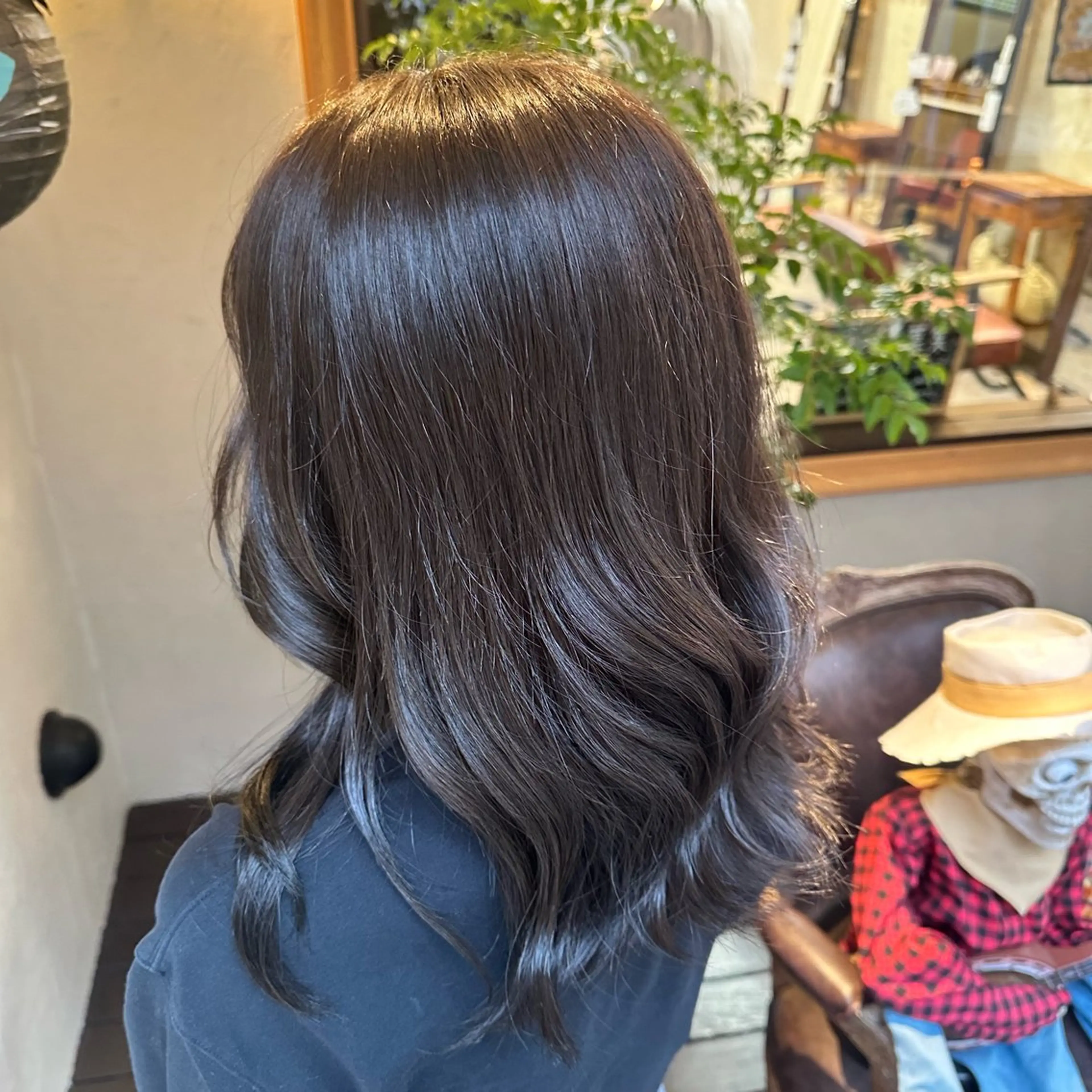 カラー グレージュ オリーブグレージュ オリーブグレー オレンジ 若林 美帆のヘアスタイル