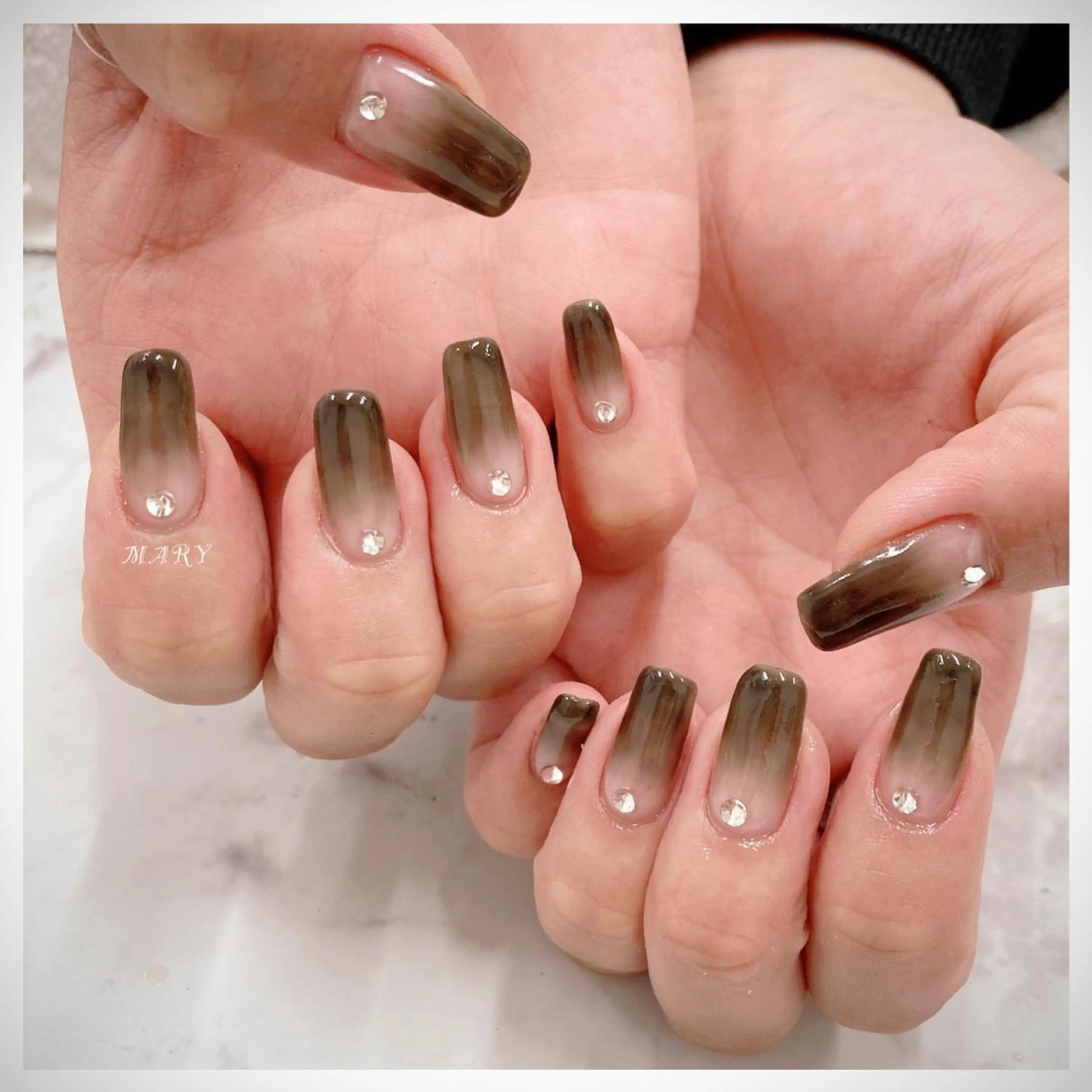 ネイル グラデーション ロングネイル シンプルネイル スクエアネイル ハンドネイル Mary nail .narumiのネイルデザイン