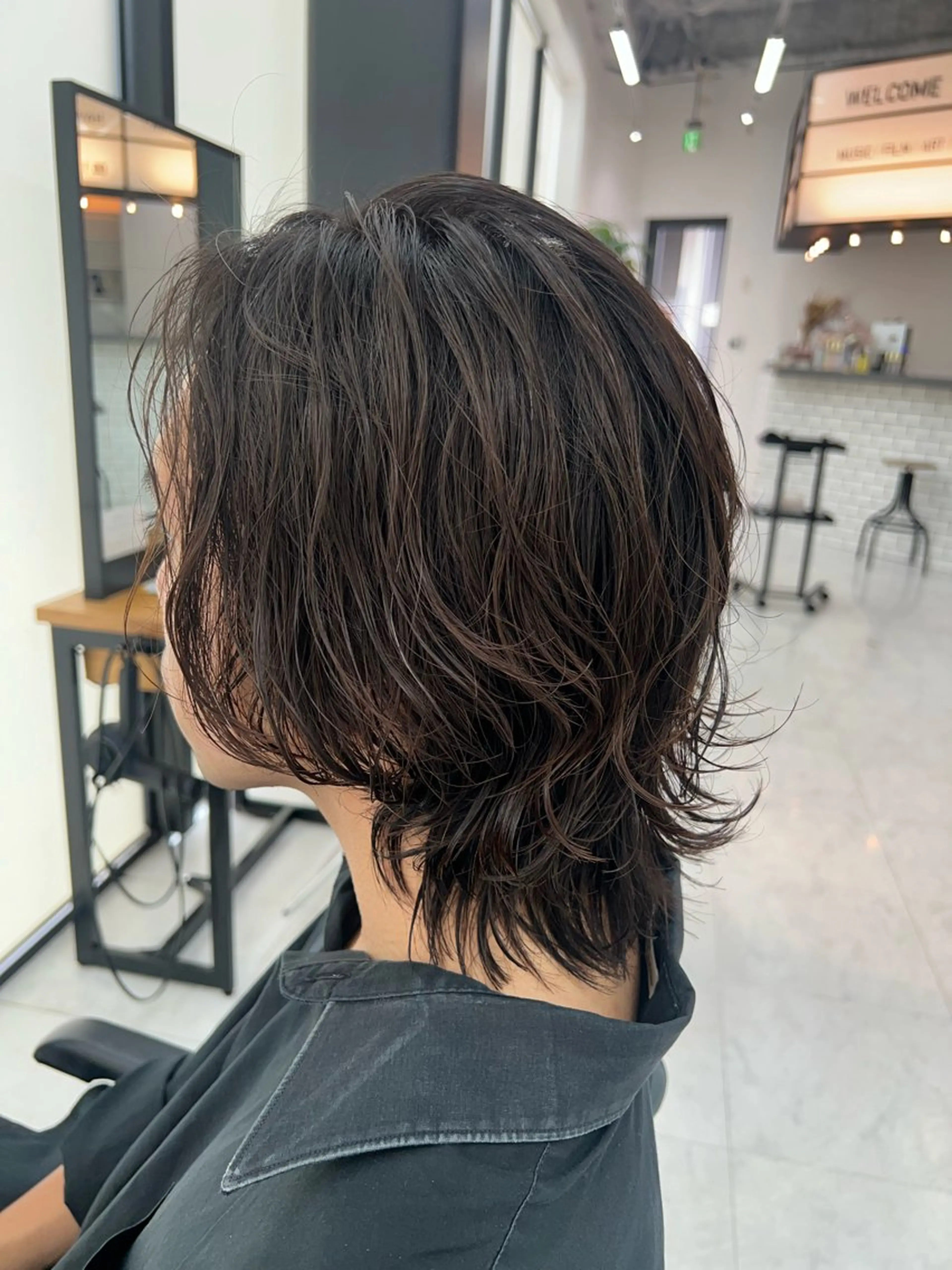 パーマ メンズ ダブルカラー寒色系 ボリューム改善ハヤトのヘアスタイル