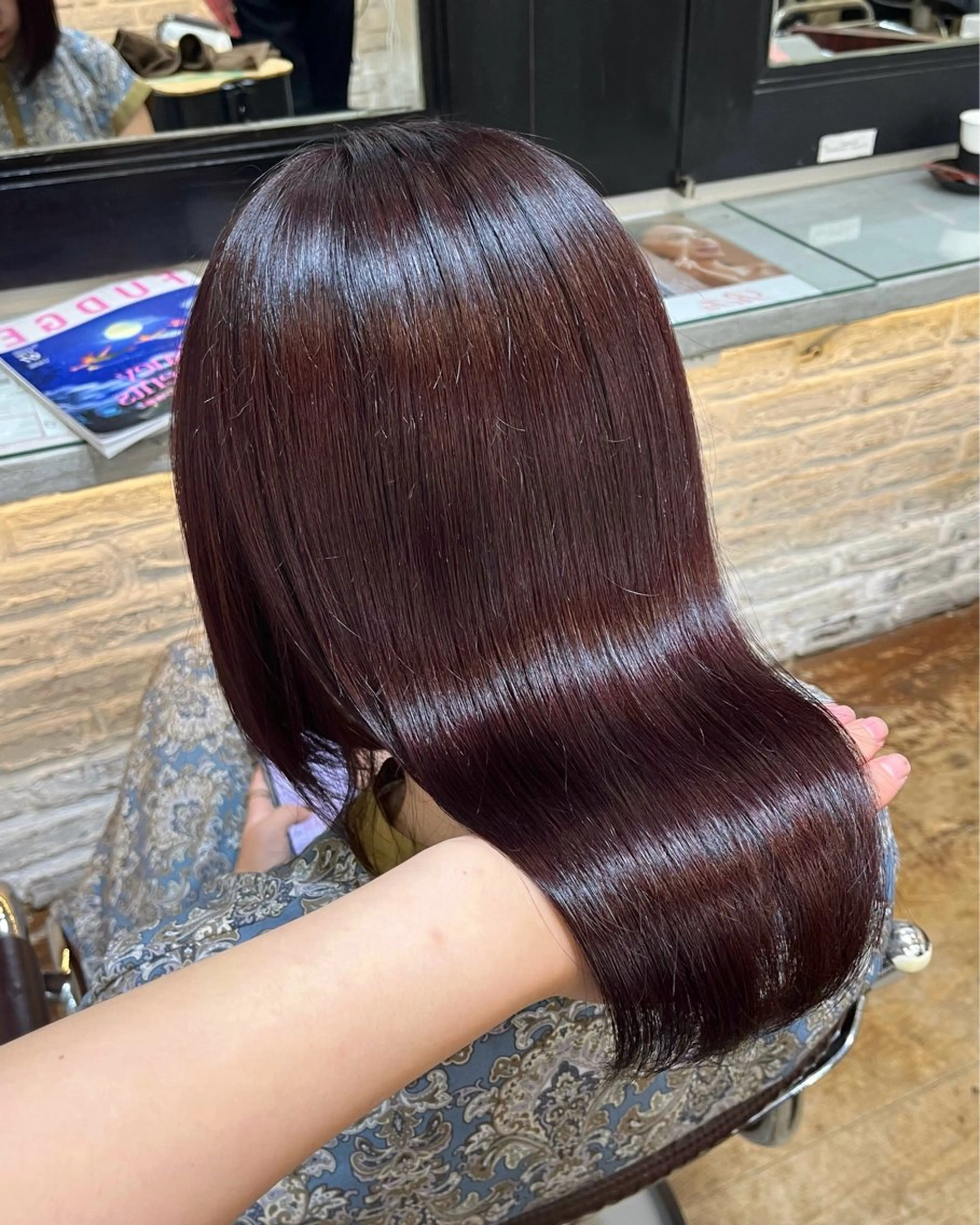 ミディアム 柳井 遥伽のヘアスタイル