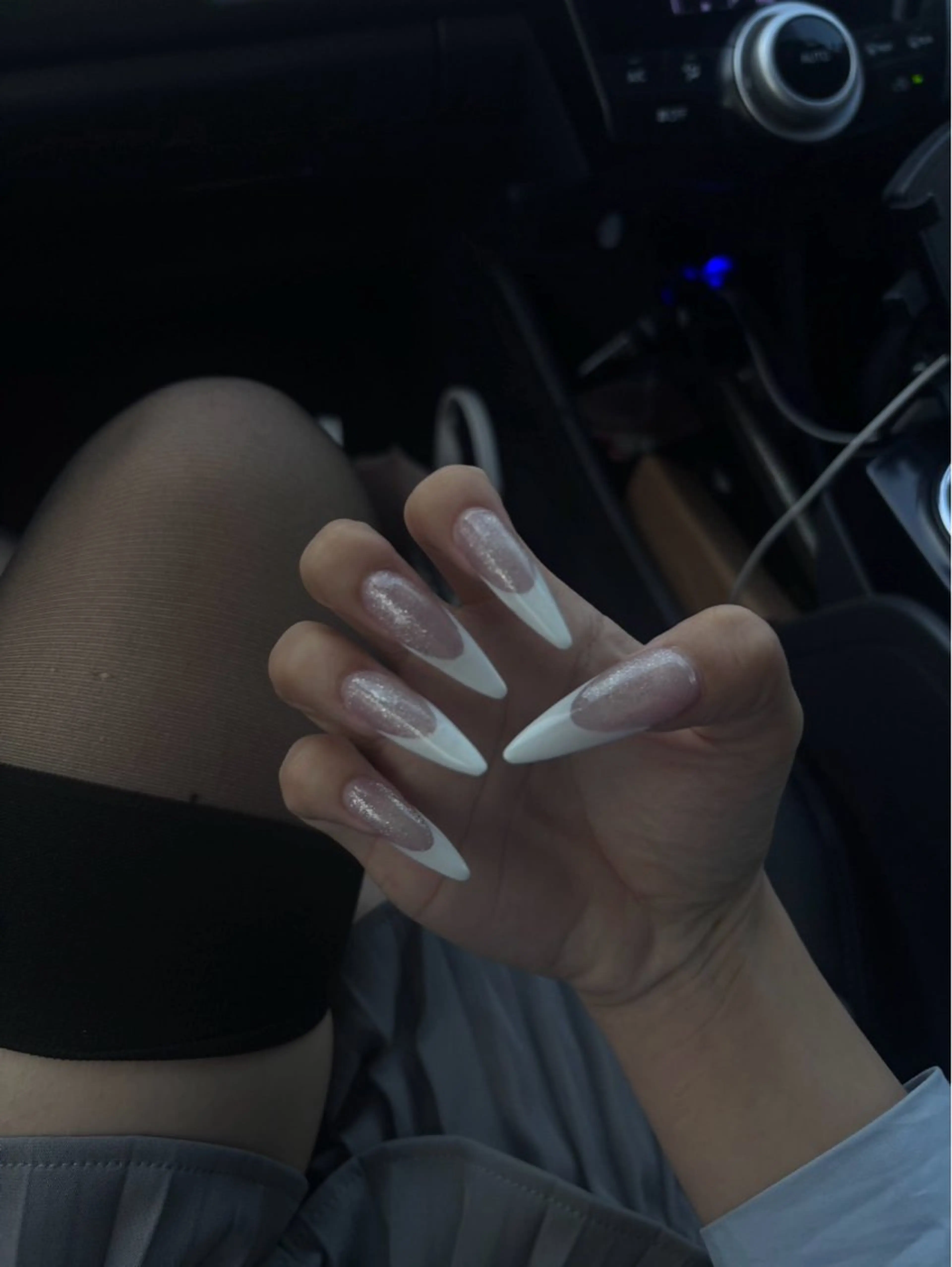 ネイル e.b.mimi Wakanaのネイルデザイン