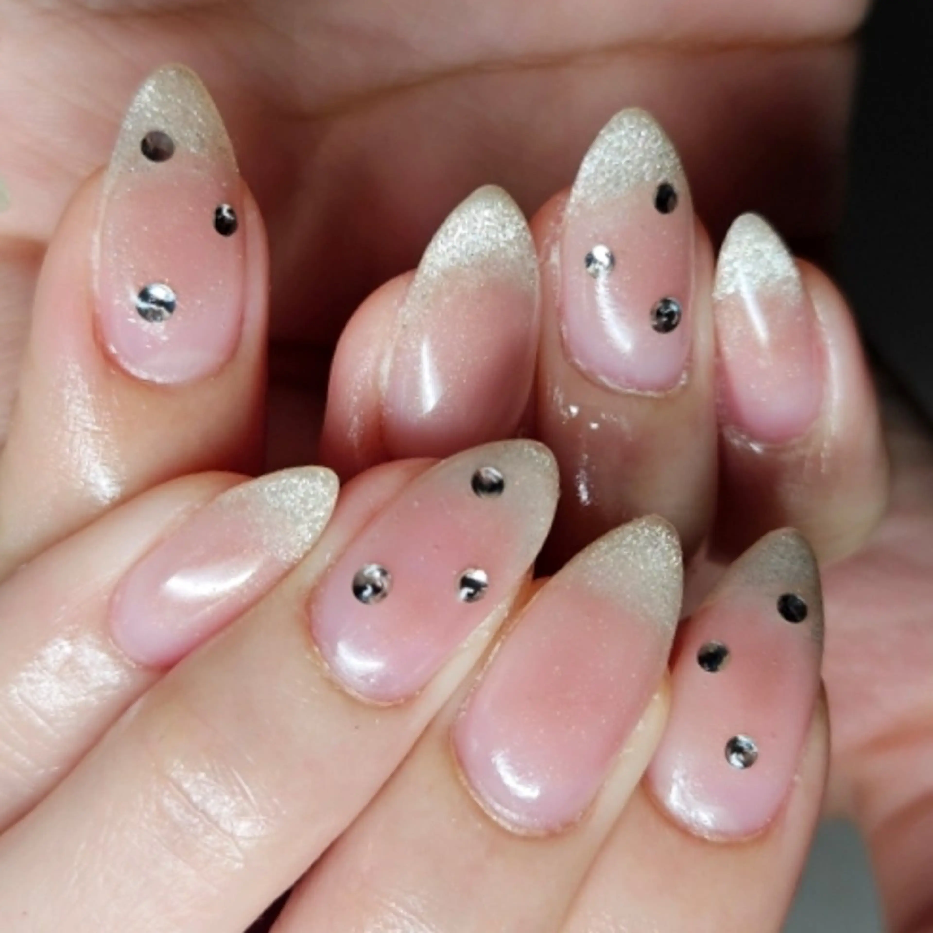 ネイル ハンドネイル ネイルサロン ノアナのネイルデザイン