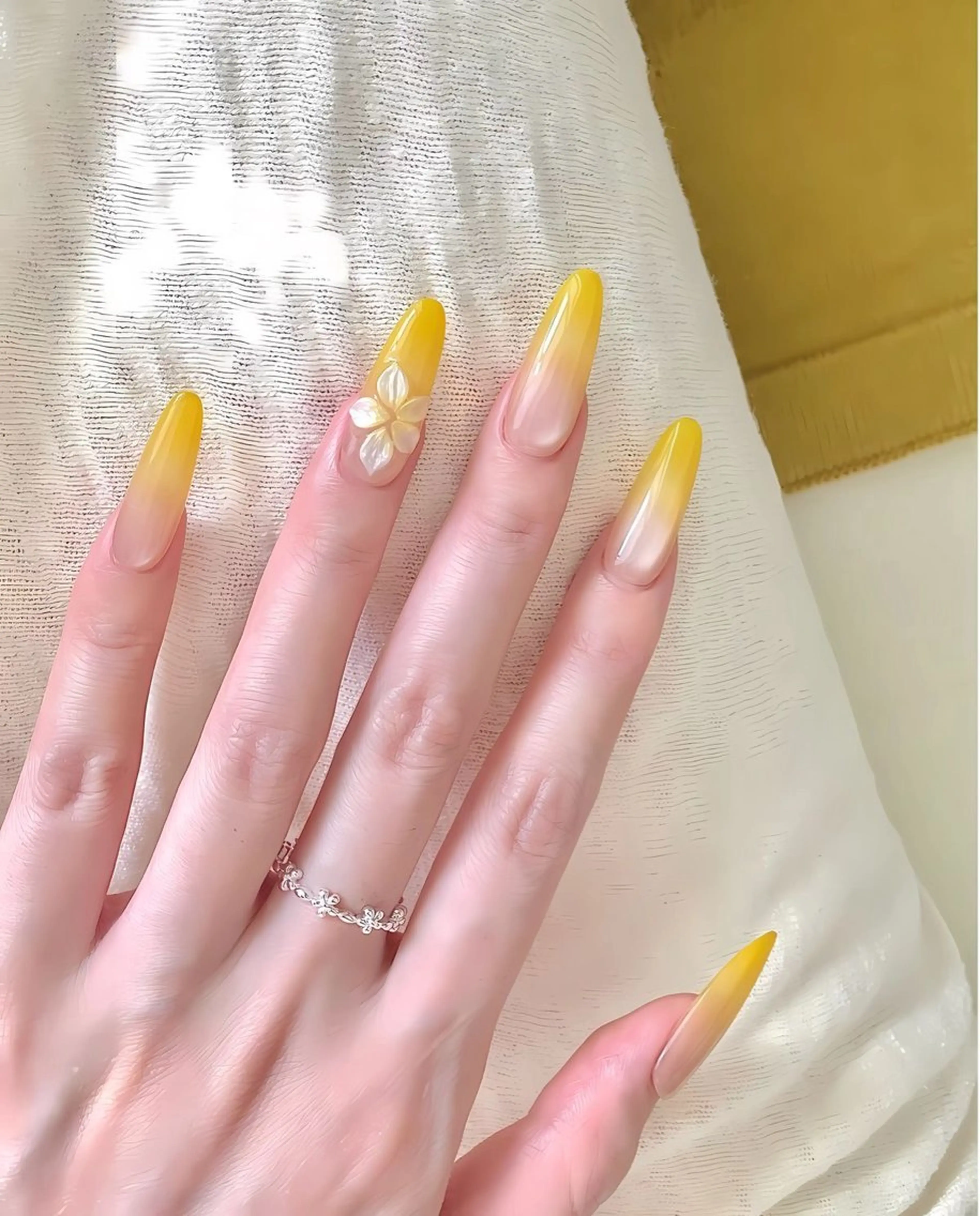 ネイル 秋 Nailsのネイルデザイン