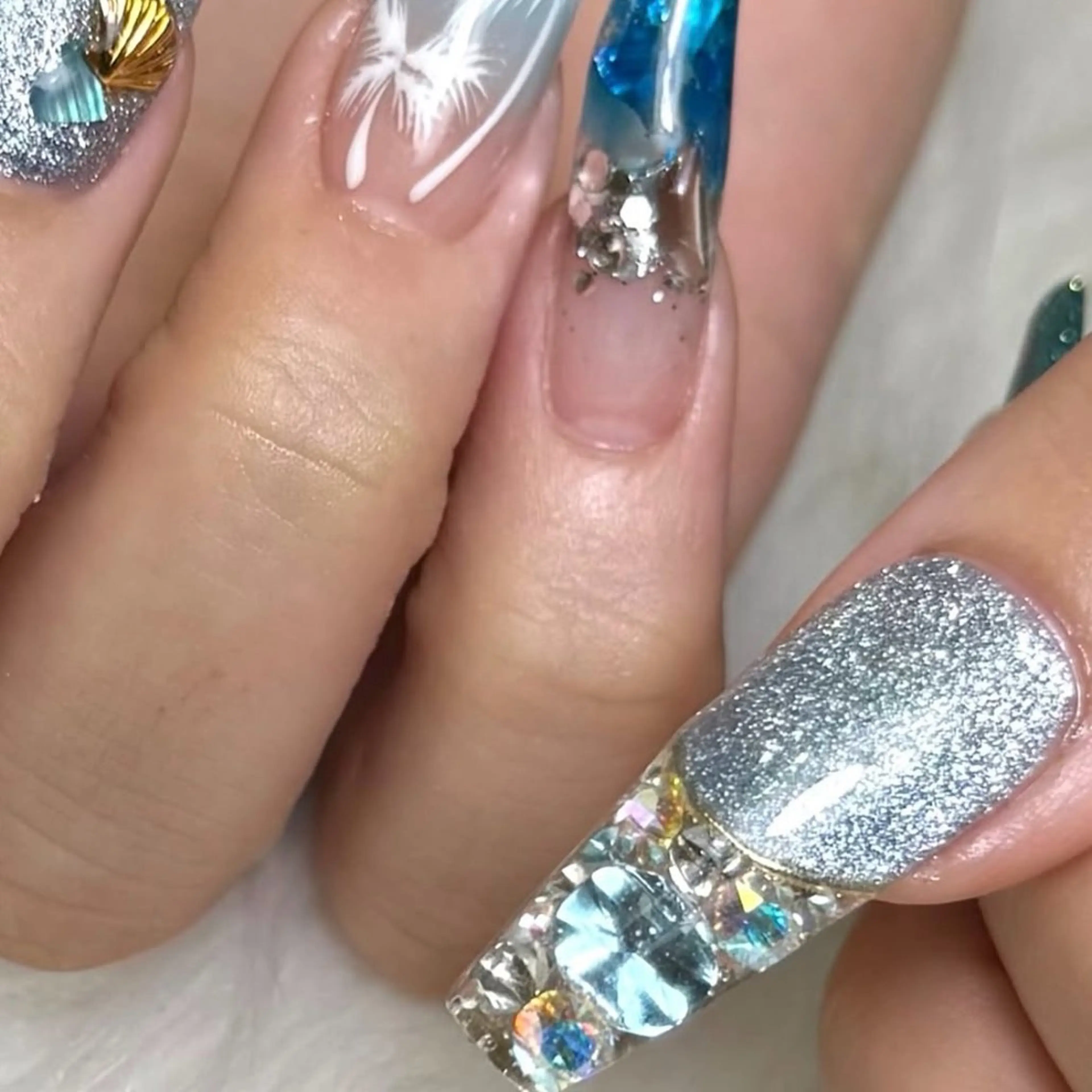 ネイル フレンチネイル スカルプネイル Mnailsalon フィルイン対応サロンのネイルデザイン