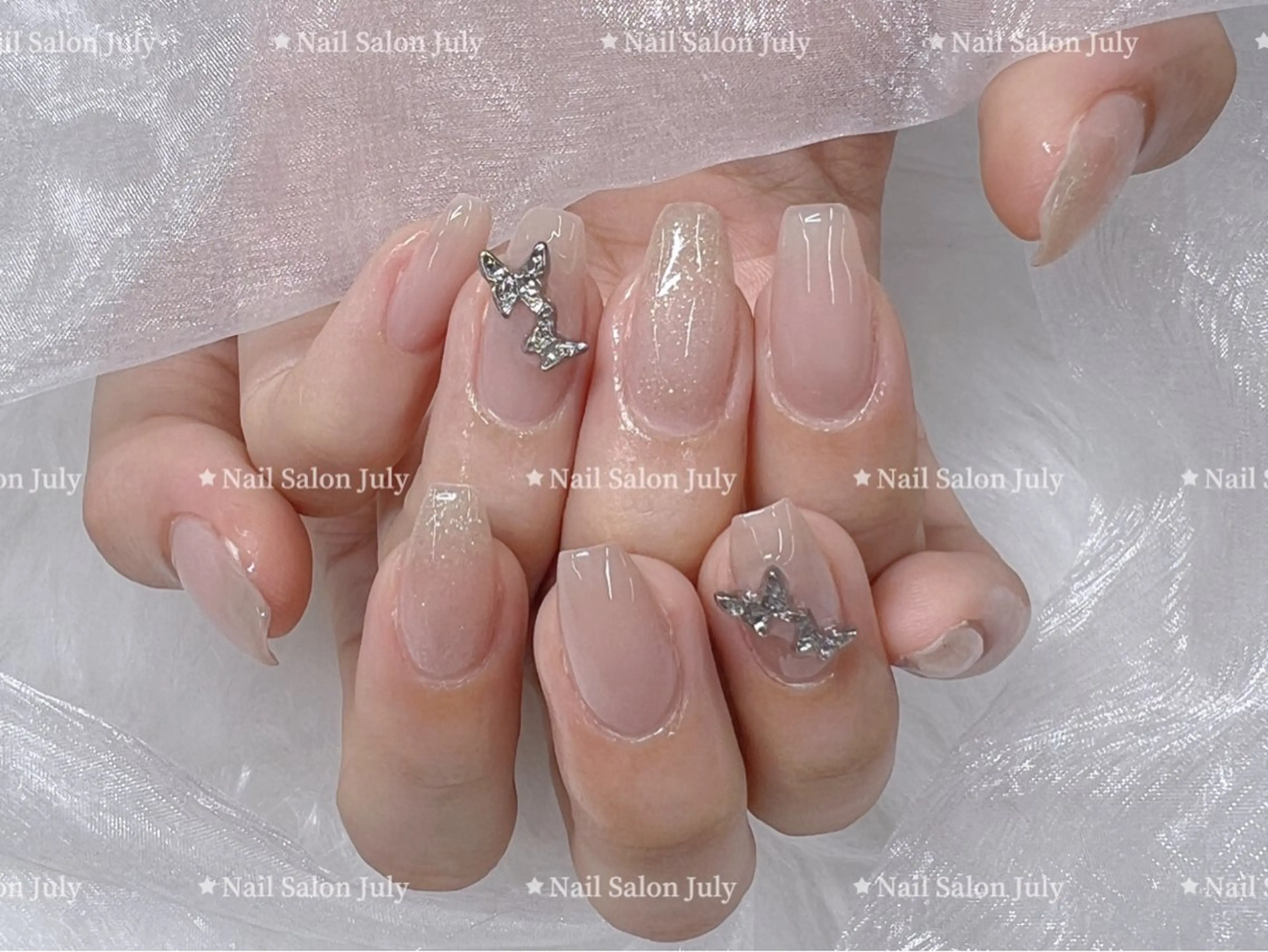 ネイル アートネイル オーロラネイル ジェルネイル ガーリー キラキラネイル July モモのネイルデザイン