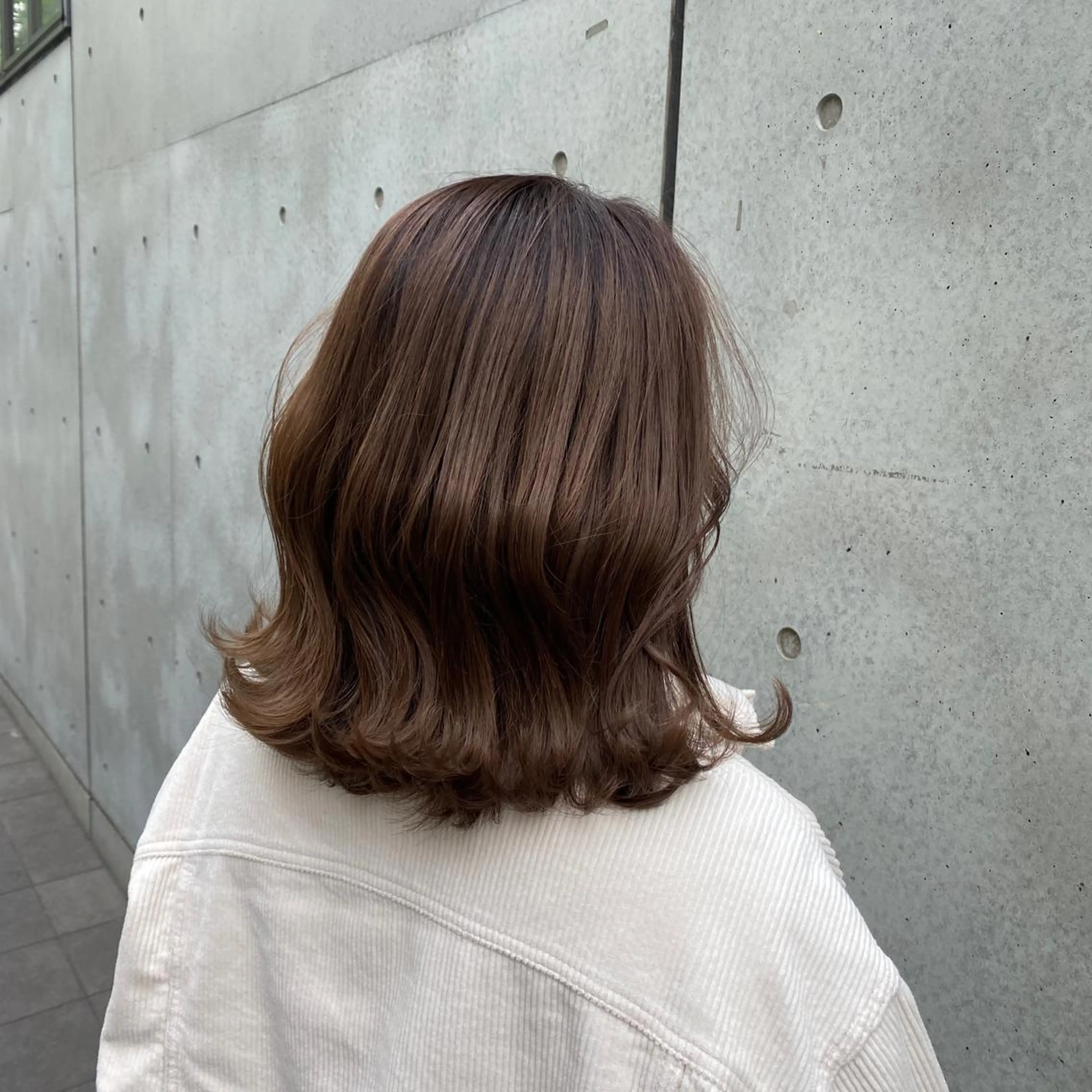 ミディアム カット ヘアカラー トリートメント 透け感×顔まわり デザイン✂︎吉田のヘアスタイル