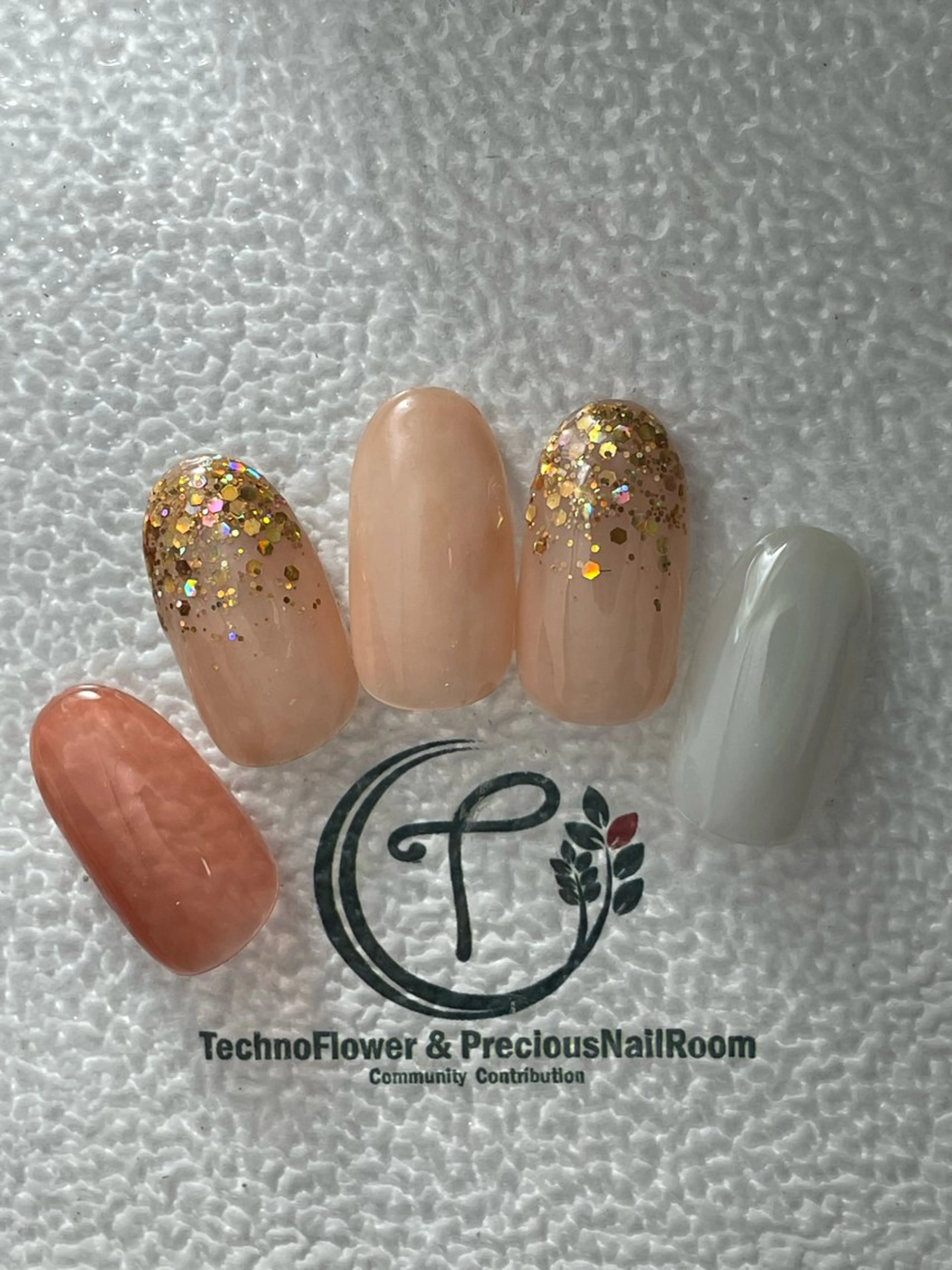 ネイル フラワーネイル ハンドネイル precious nail  roomのネイルデザイン
