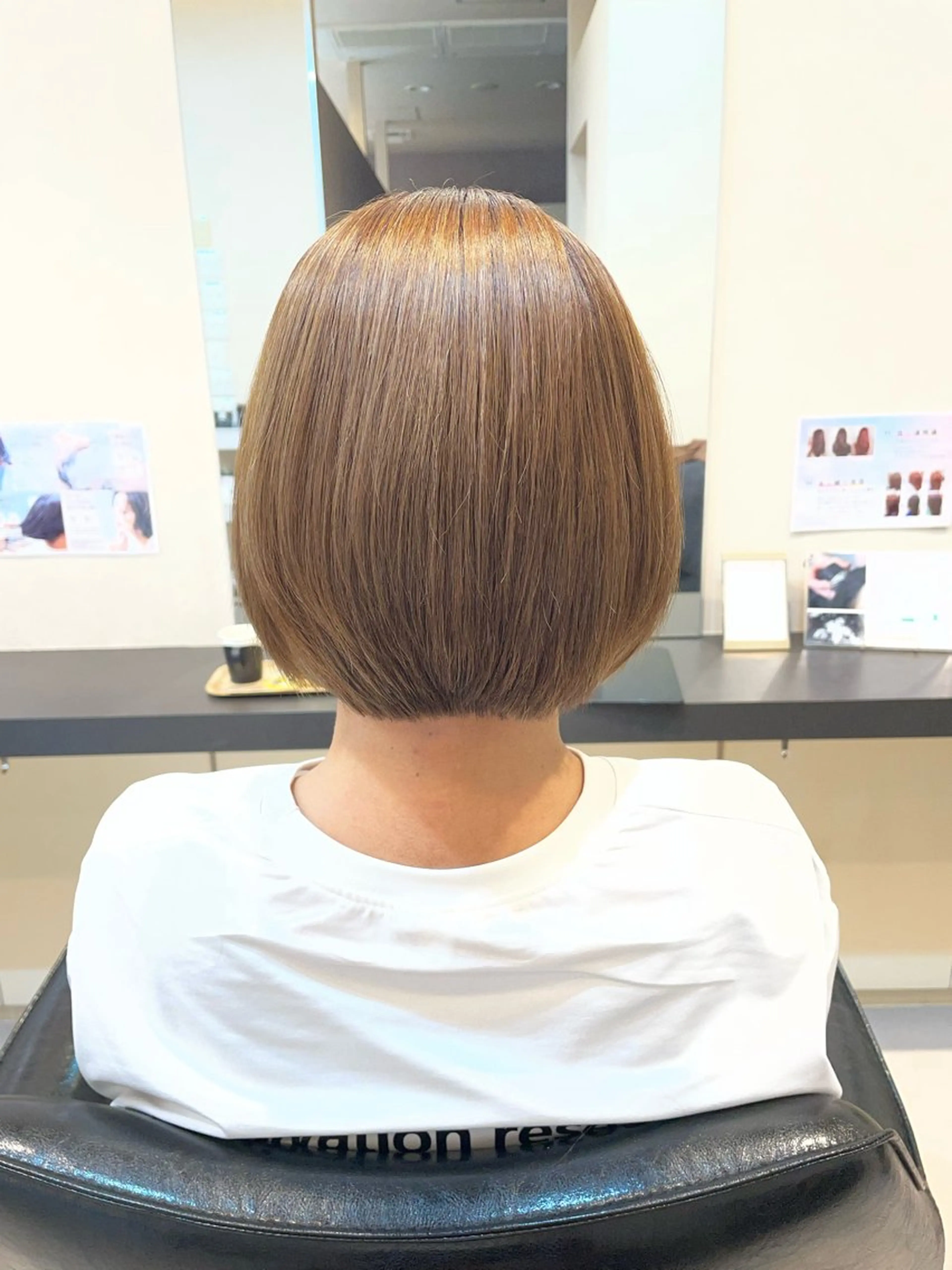 ショート カラー ショートボブ ベージュカラー ヘーゼル ボブ ショートヘア カット 縮毛矯正 トリートメント YUI/ ブリーチカラー🌷のヘアスタイル