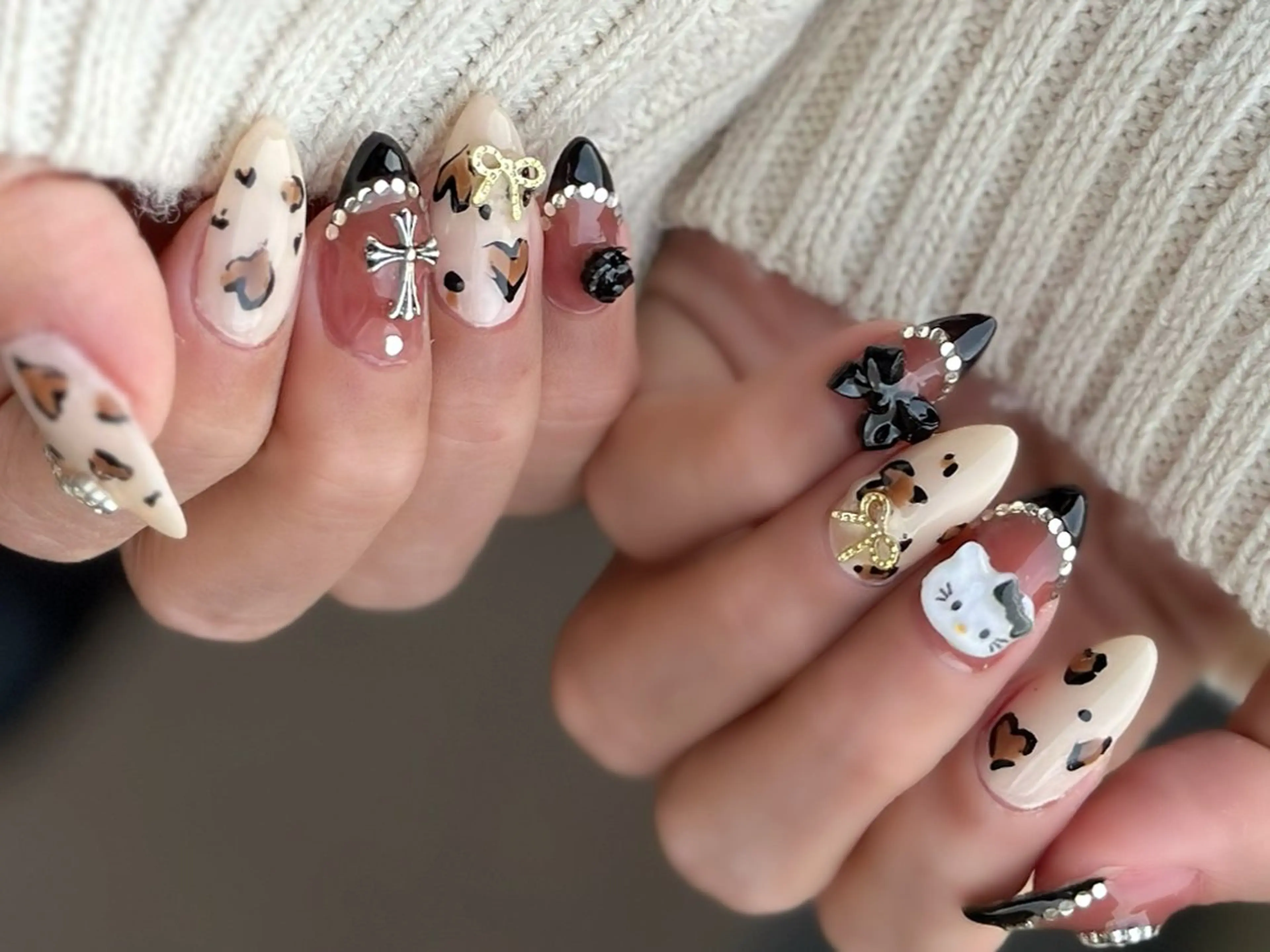 ネイル 新山 聖のネイルデザイン