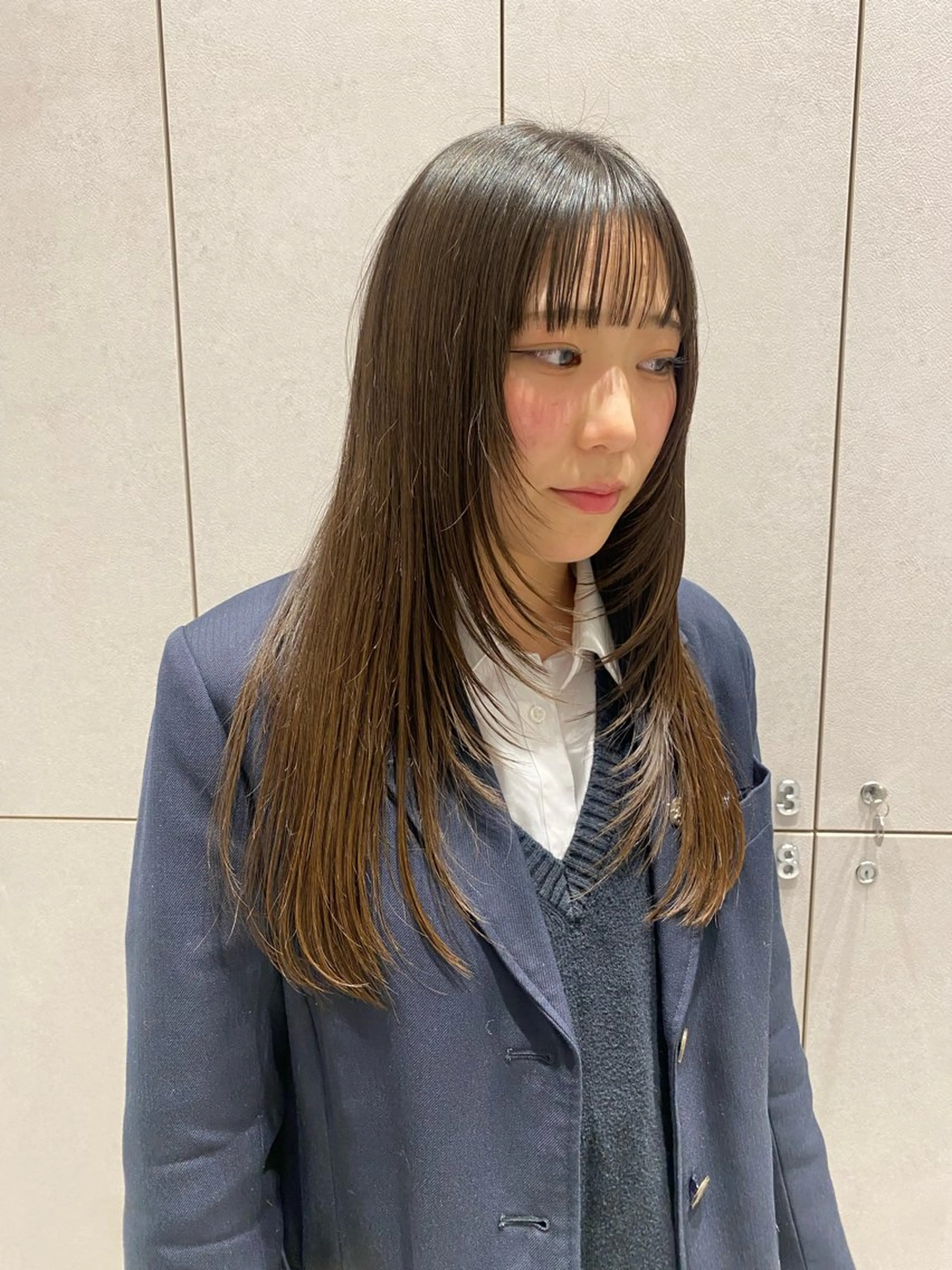 ロング 顔まわりレイヤー 顔周りカット レイヤーカット カット mina🪐立川駅/ 無料ショートカットのヘアスタイル