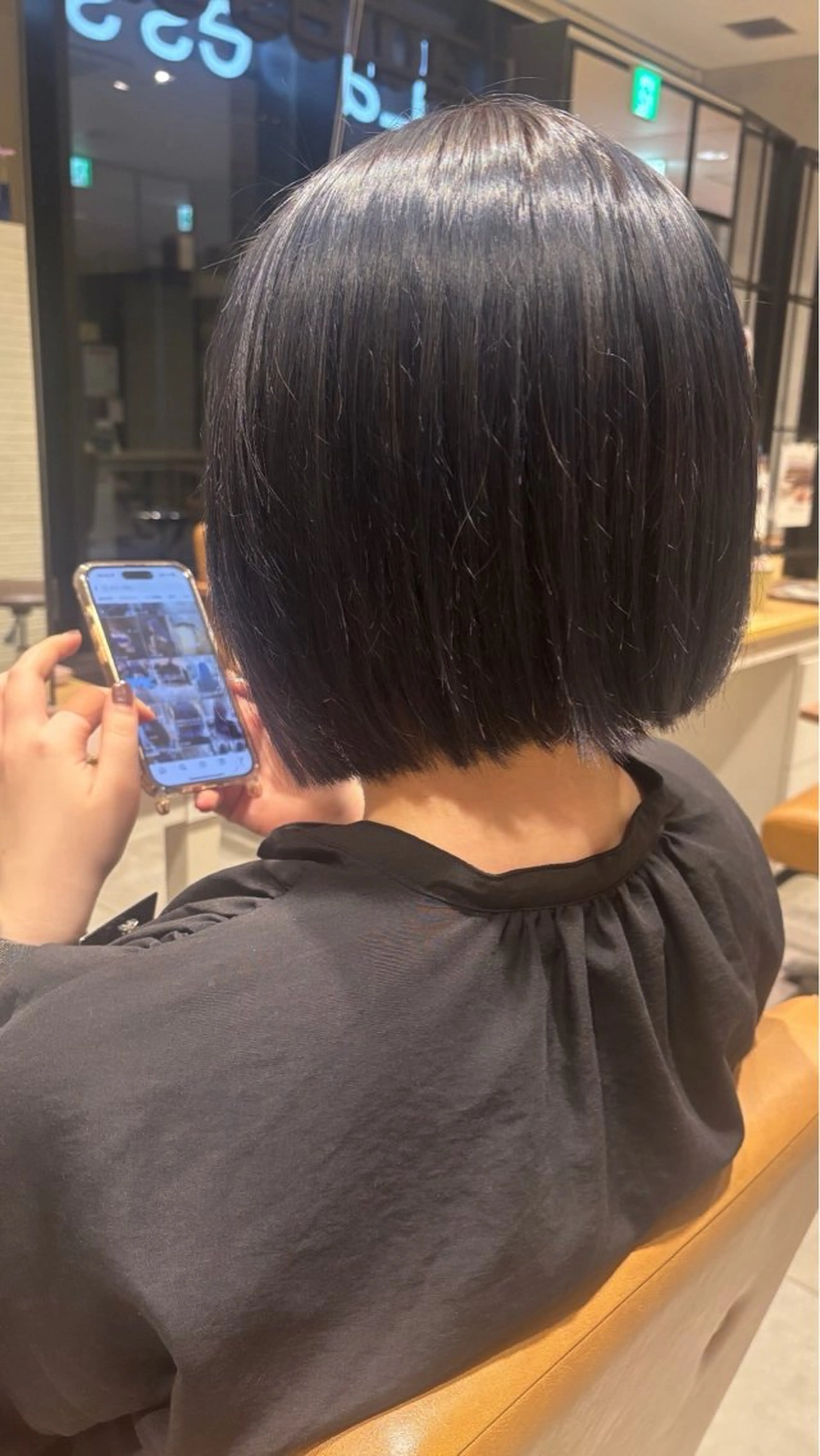 ショート カラー 山口 瑞穂のヘアスタイル