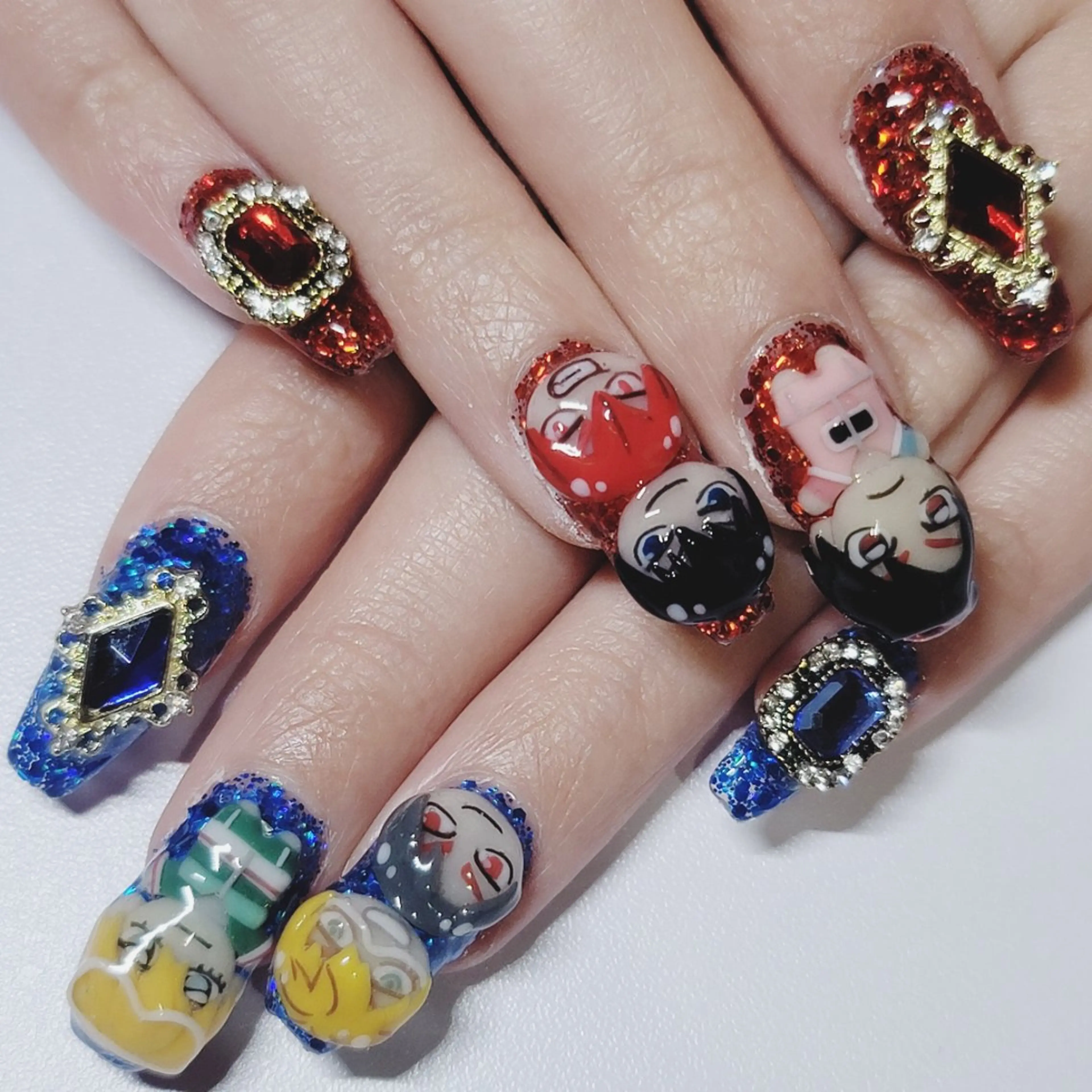 ネイル アートネイル ブルー ホログラムネイル ラメ(グリッター) 赤色 ハンドネイル よしだ ひろきのネイルデザイン