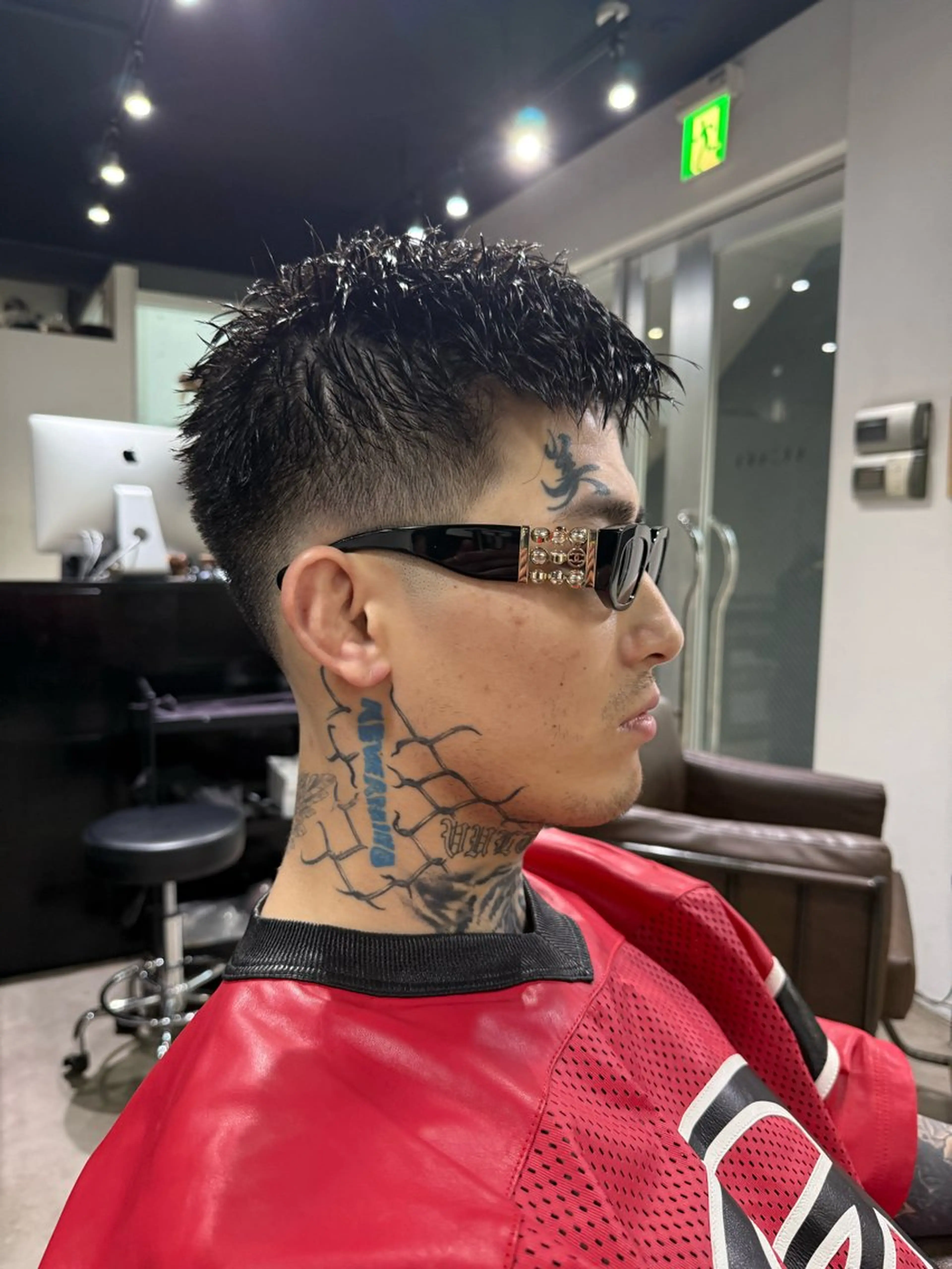 ショート 山影✨バレイヤージュ ハイライト✨メンズ◎のヘアスタイル