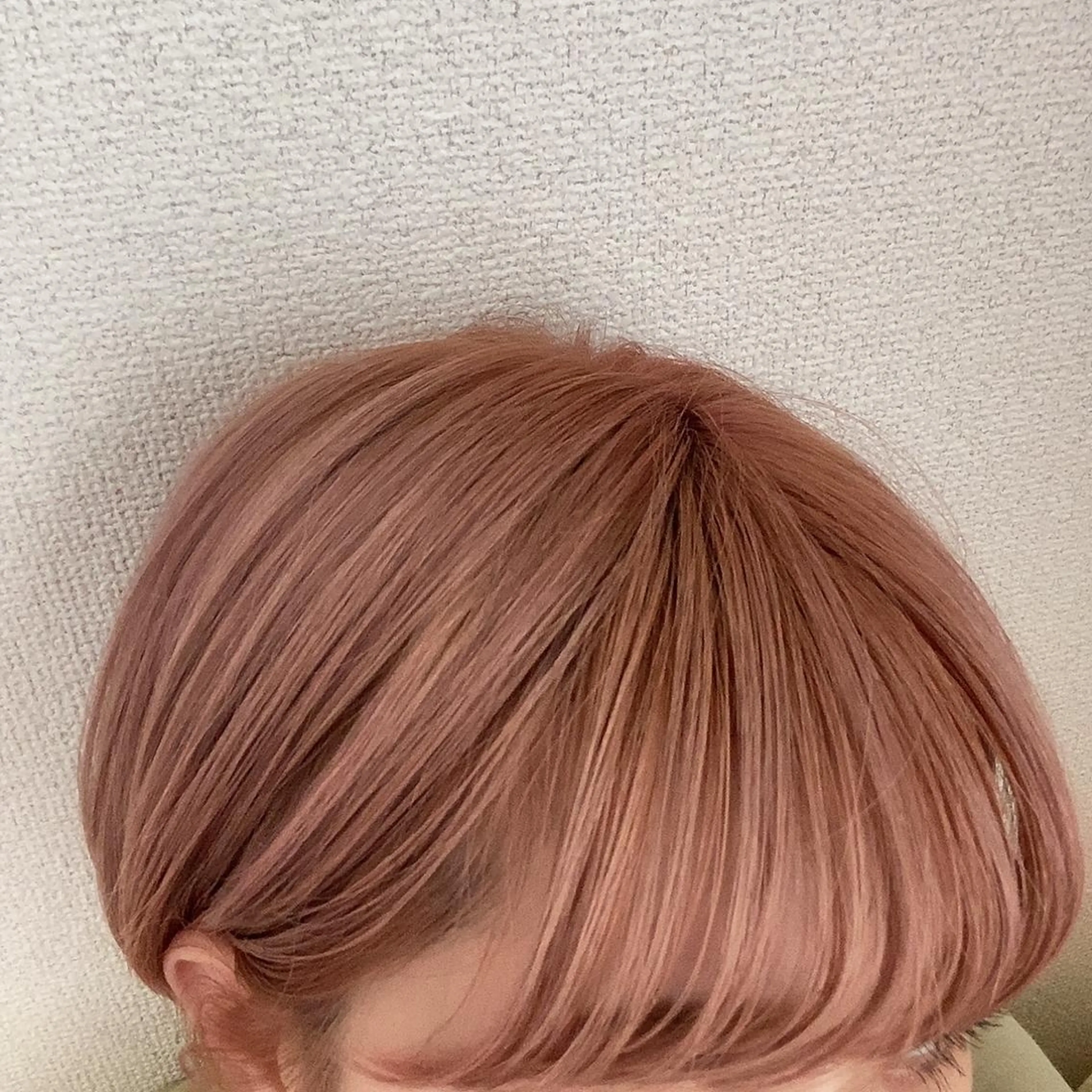 ショート カラー ベージュカラー ピンクカラー ピンクベージュ あやめ【顔まわり/レ イヤー/柔らかカラ】のヘアスタイル