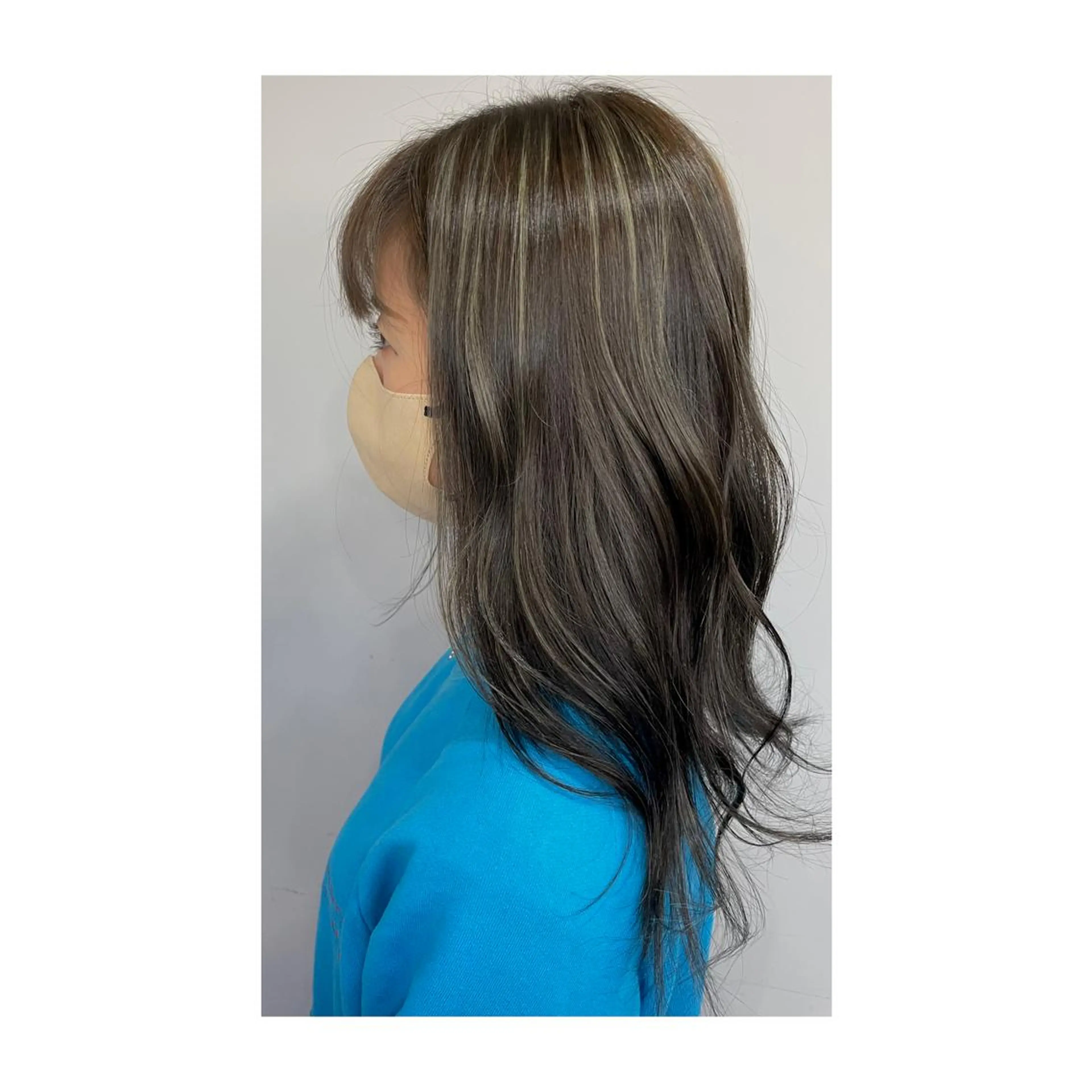 セミロング カラー ヘアアレンジ アディクシーカラー アッシュ バレイヤージュ ベージュカラー ブリーチ カット ヘアカラー トリートメント 二ヶ月綺麗が続くレ イヤー/星野六三四のヘアスタイル