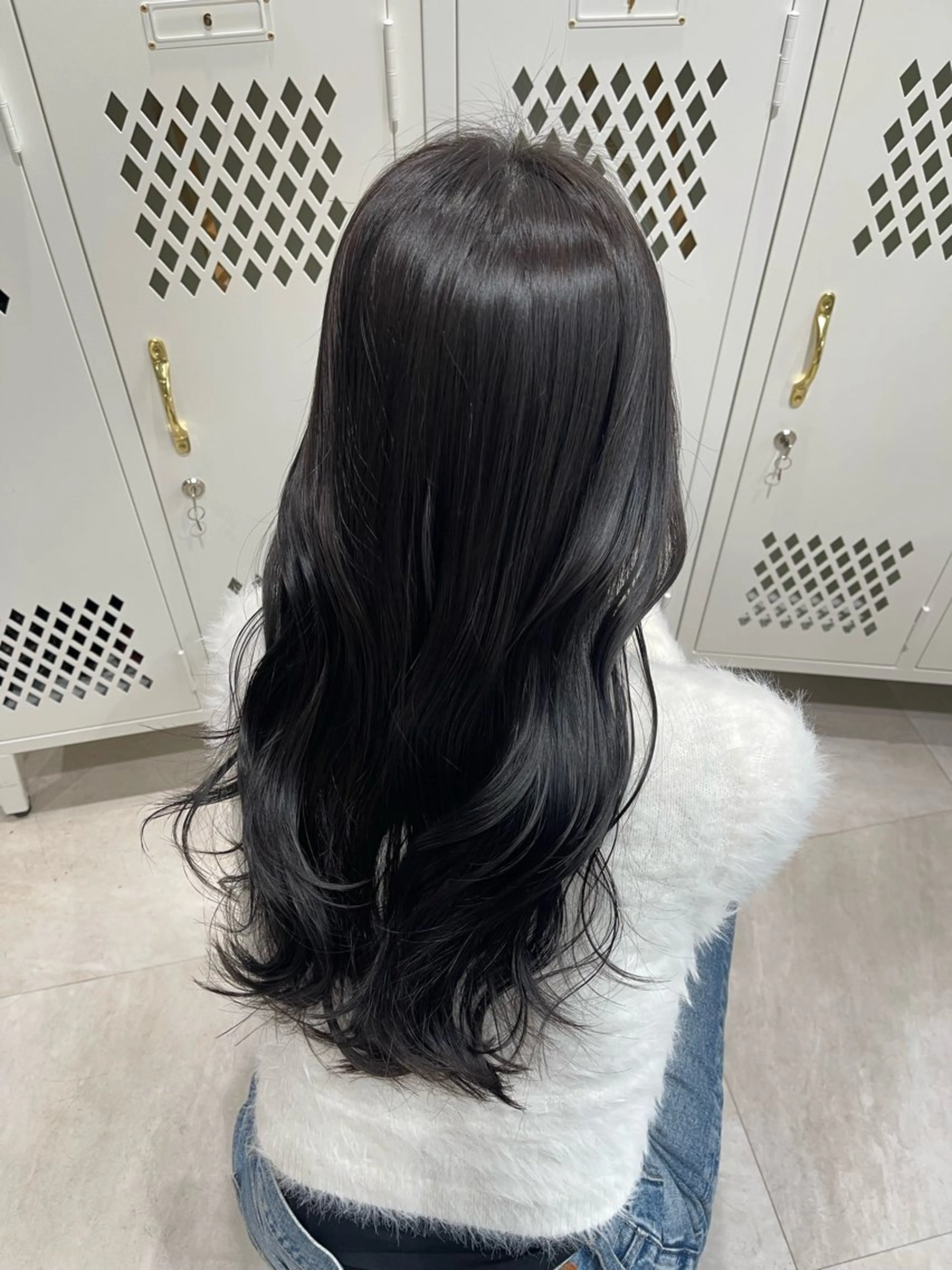 ロング カラー ブルーカラー ネイビーカラー レイヤーカット カット ヘアカラー トリートメント 🩵ボブ/レイヤー /髪質改善🩵のヘアスタイル