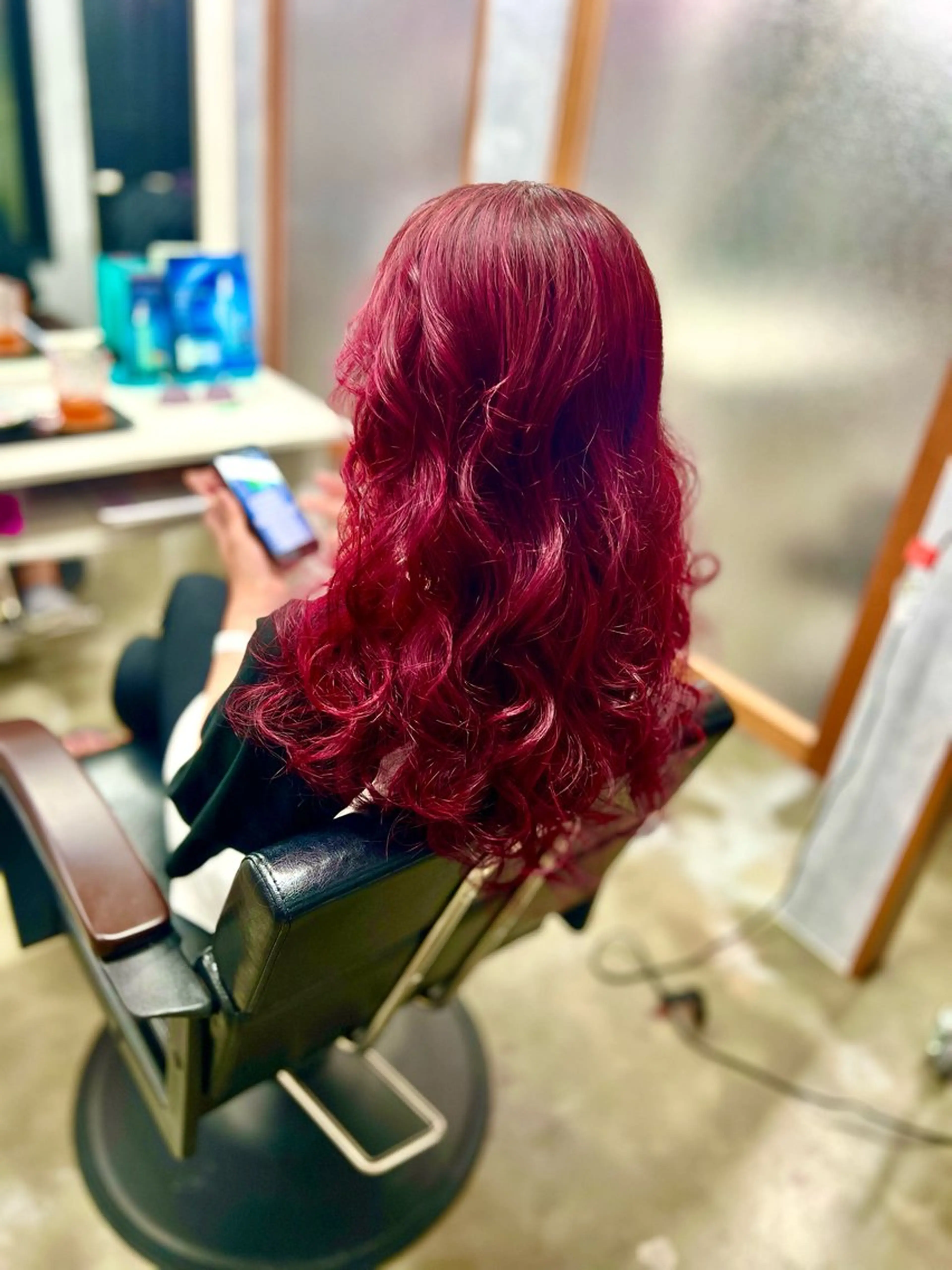 ロング カラー ピンクカラー トリートメント ヘアカラー Style Tのヘアスタイル