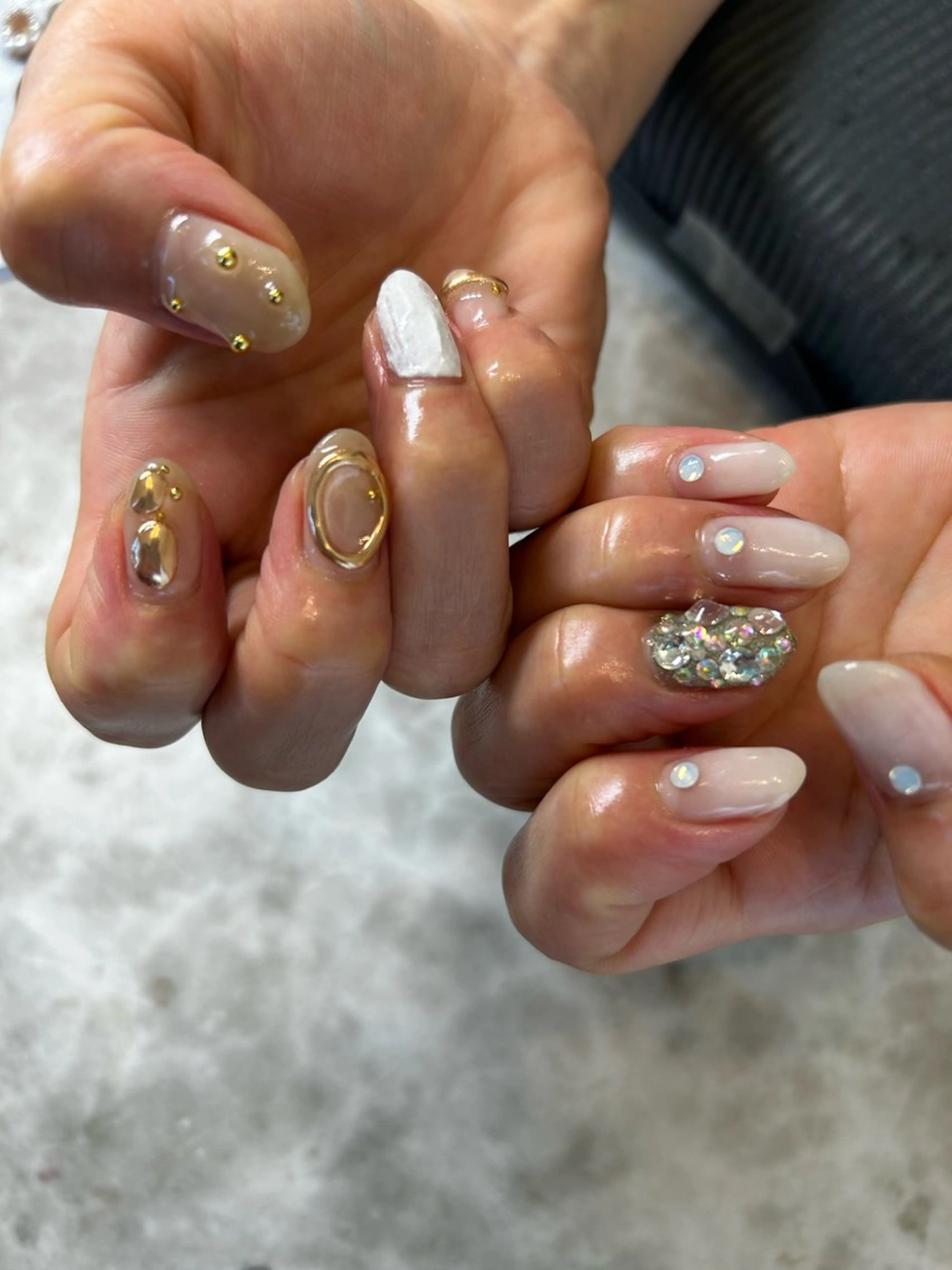 ネイル ハンドネイル Slow.Nail Tomomiのネイルデザイン