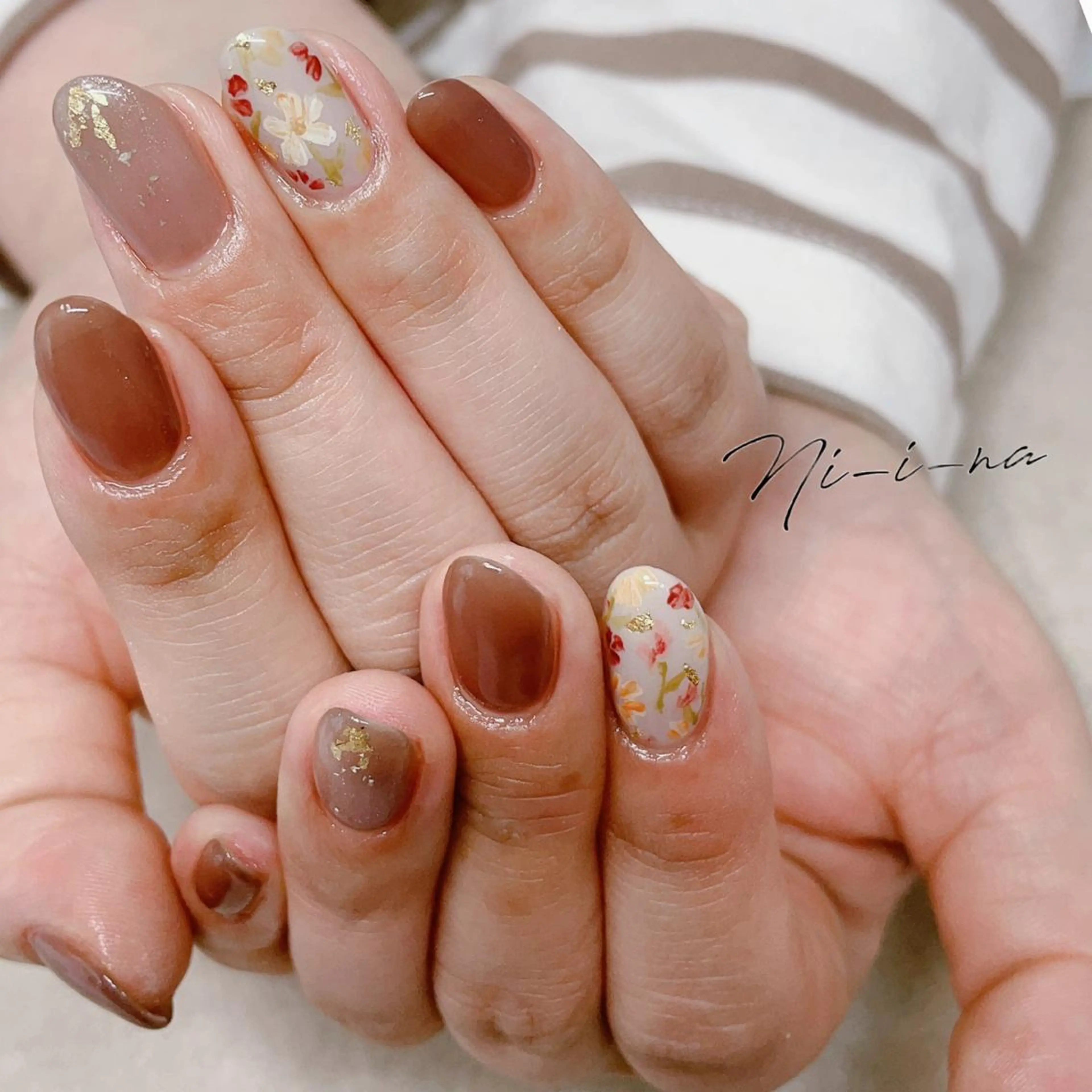 ネイル フラワーネイル 持ち込み nail salon Ni-i-naのネイルデザイン