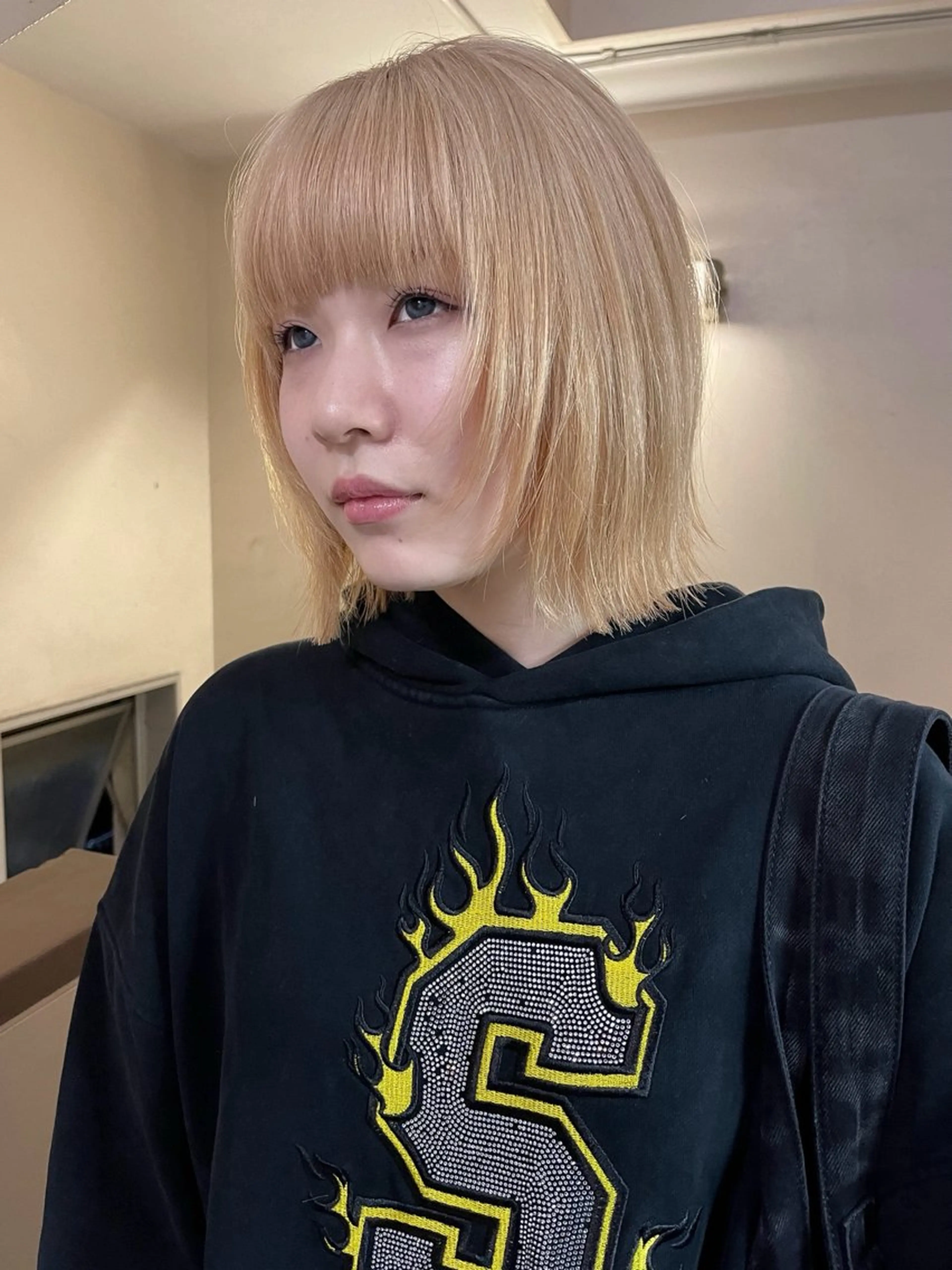 ミディアム カラー 安部佑哉/ハイトーン /レイヤー/ブリーチのヘアスタイル