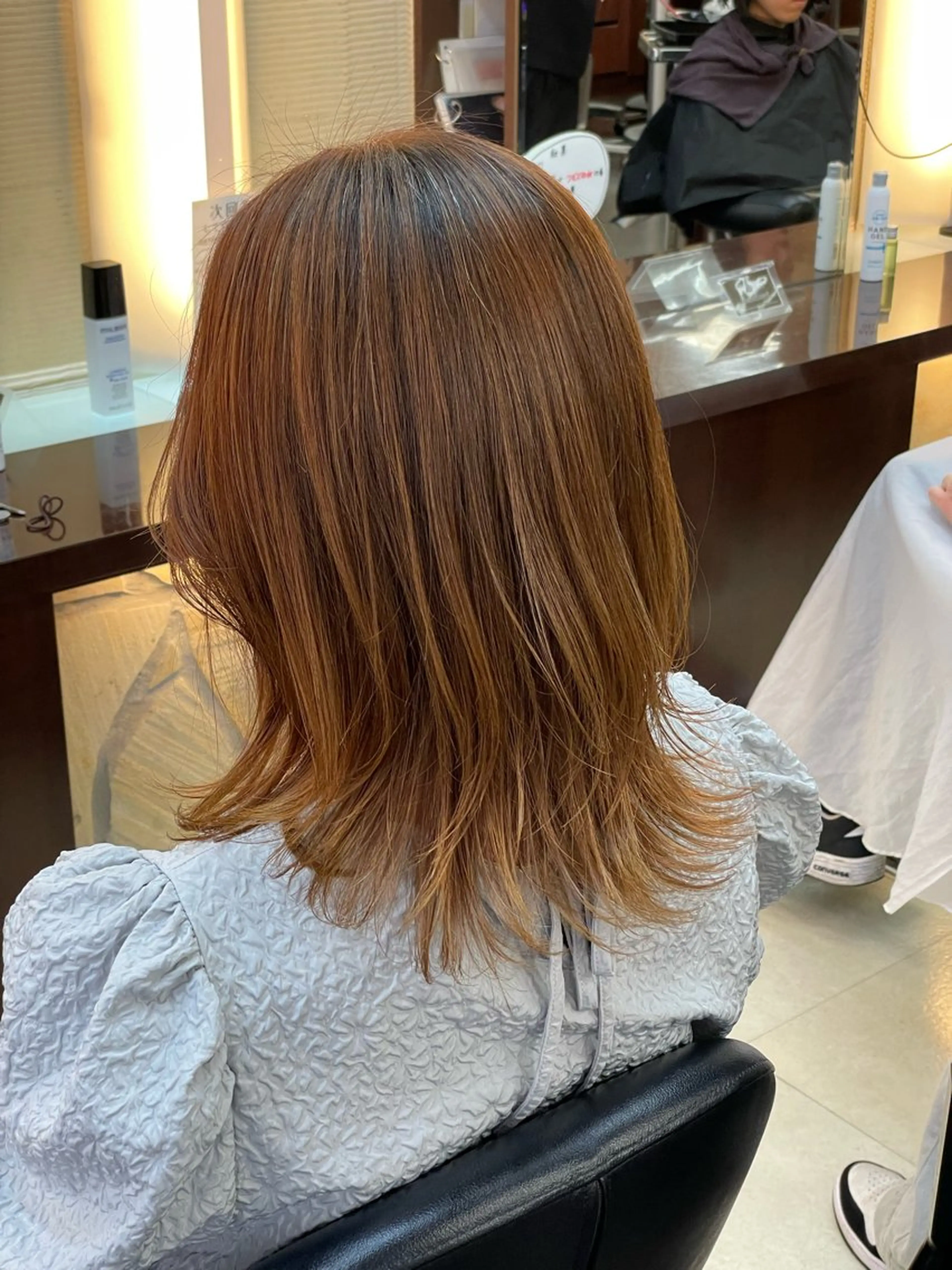 セミロング レイヤーカット アリヤマ メイカのヘアスタイル