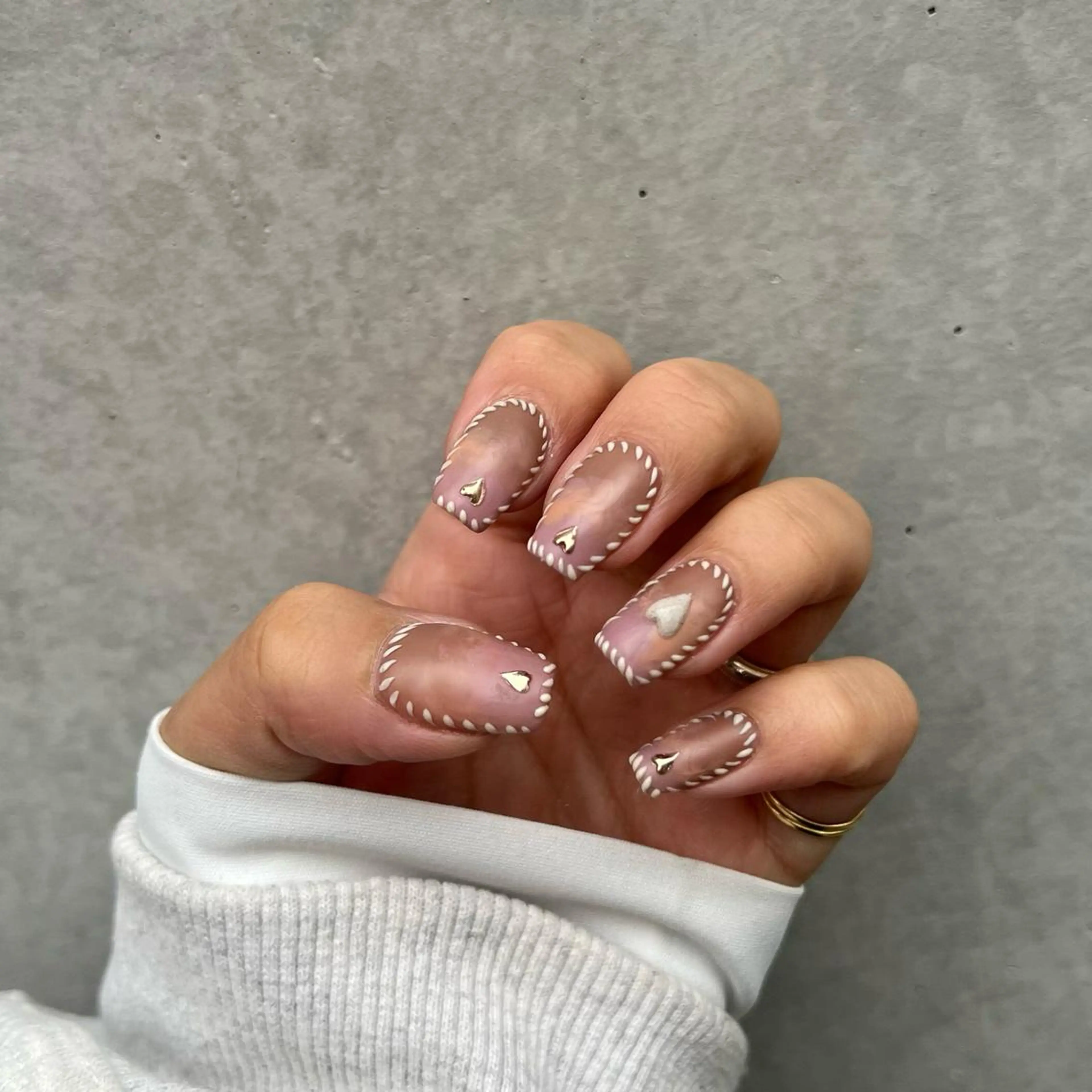 【オフあり】持ち込みデザインok!アートやり放題、つけ放題！がっつりアート★90分　取り扱い有☆の写真