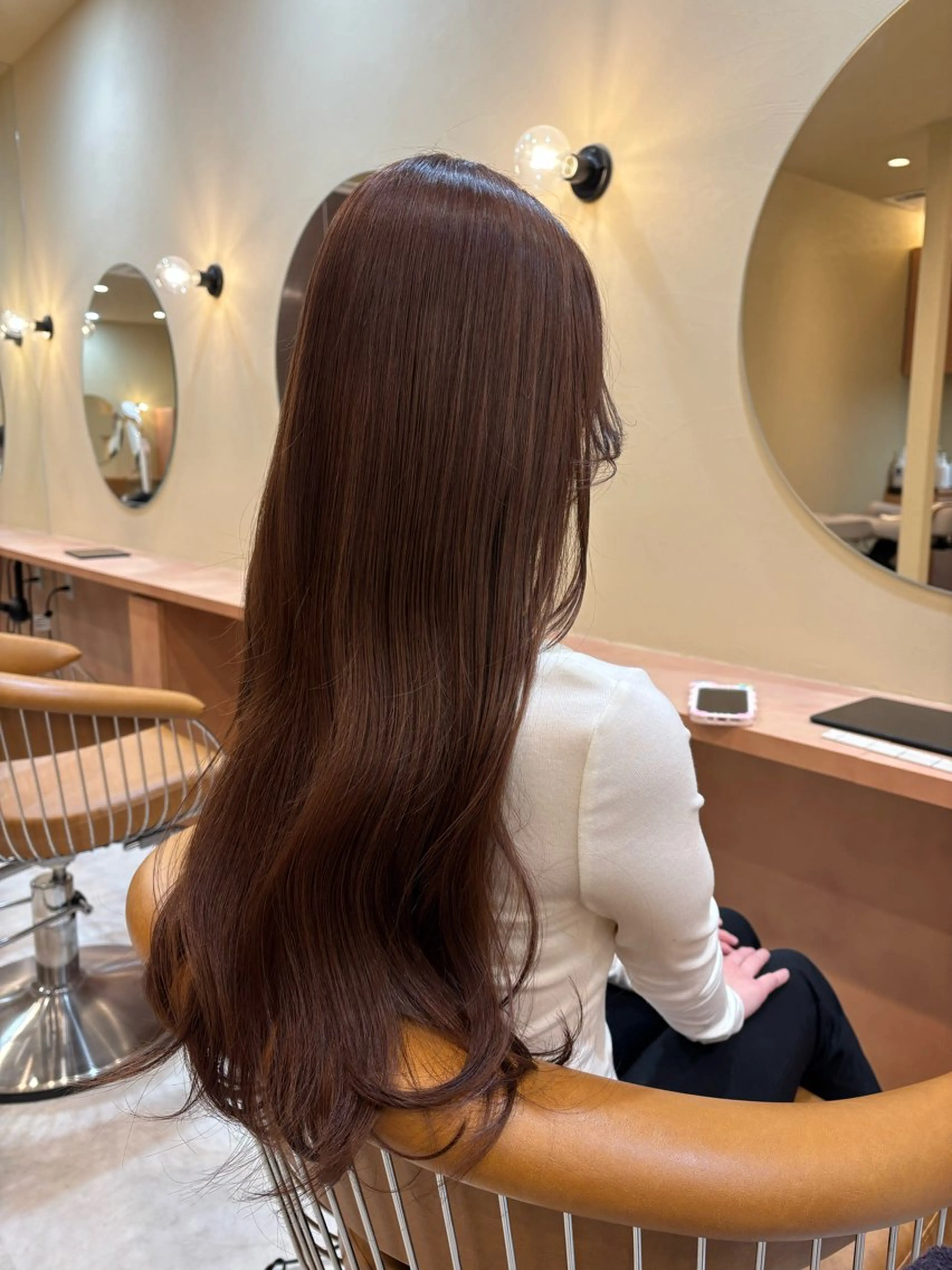 ロング ヘアカラー 金木 凜花のヘアスタイル