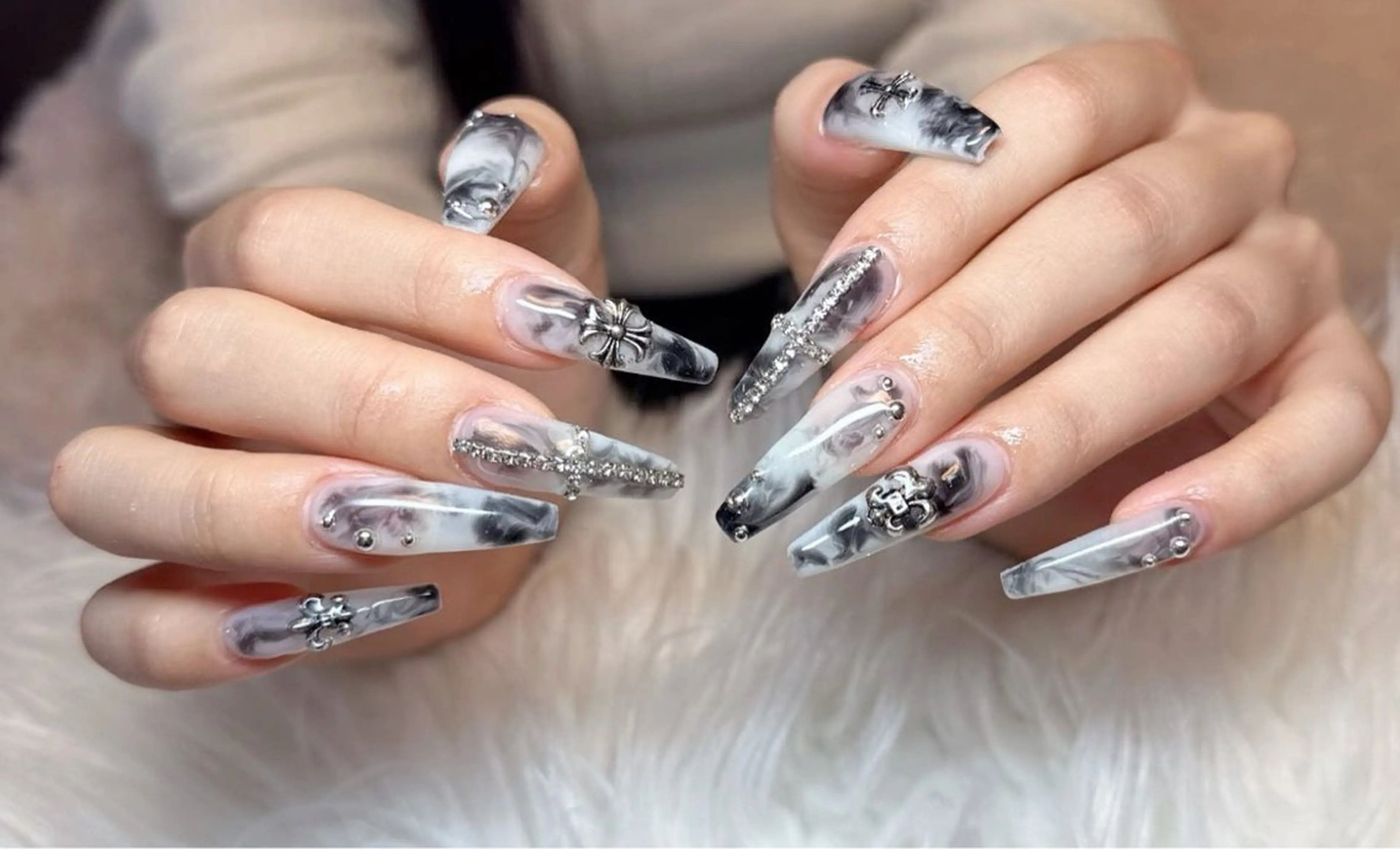 ネイル ハンドネイル ゆりか スカルプ専門店のネイルデザイン