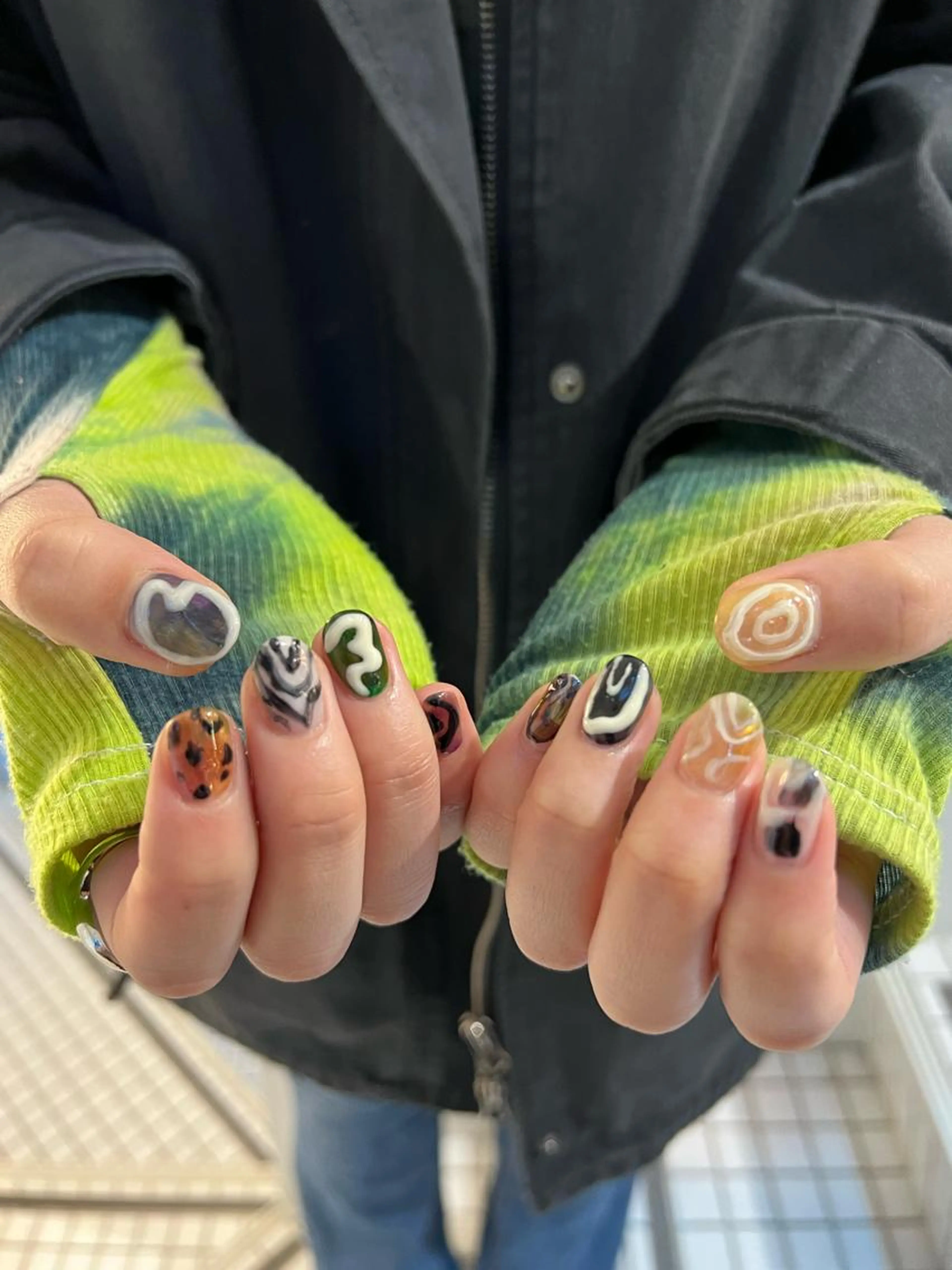 ニュアンス・アートネイル　オフ込み🐪🍂の写真