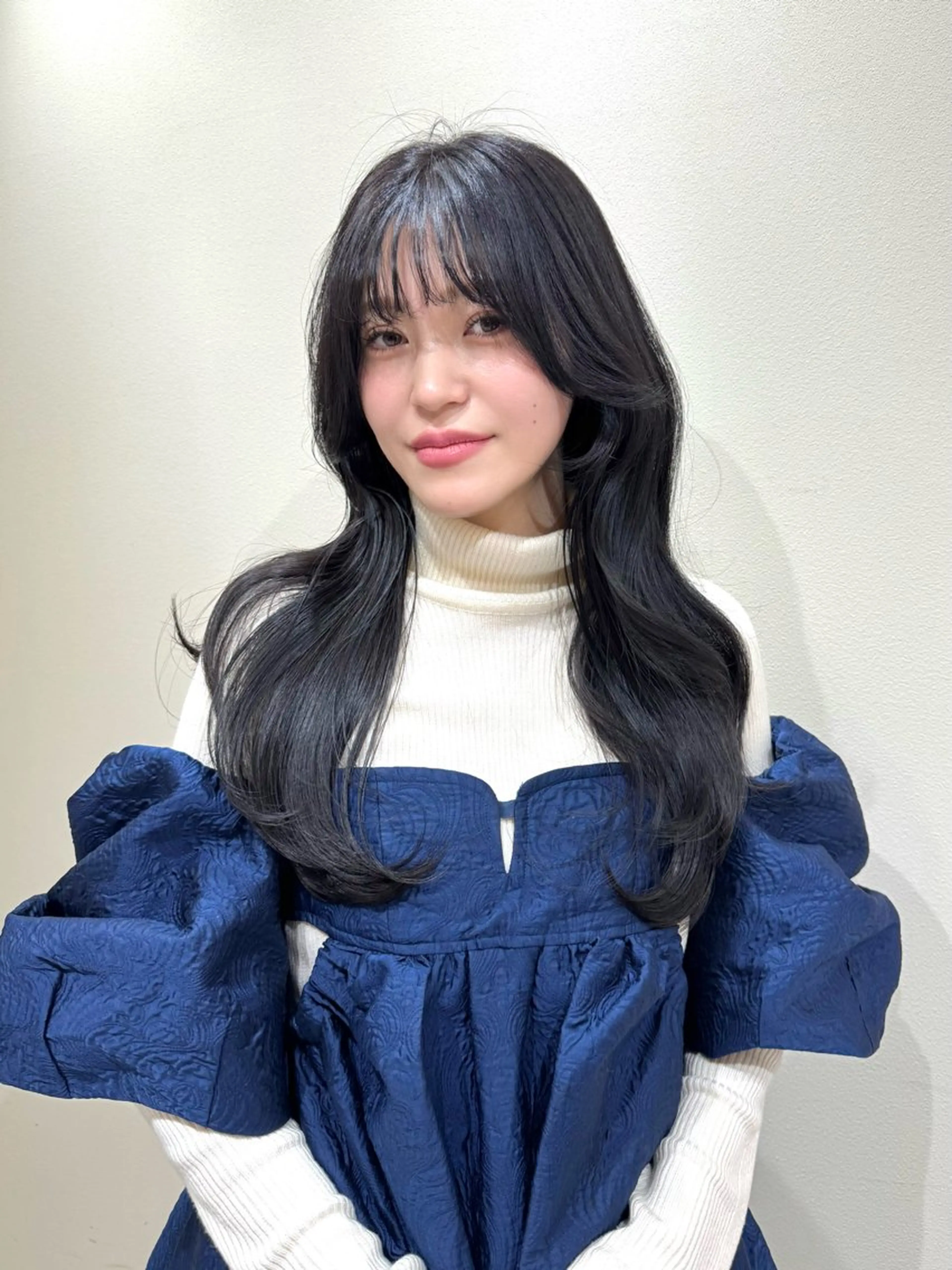 ロング カラー ヘアアレンジ くびれヘア 韓国風ヘア レイヤーカット🤍 RINAのヘアスタイル