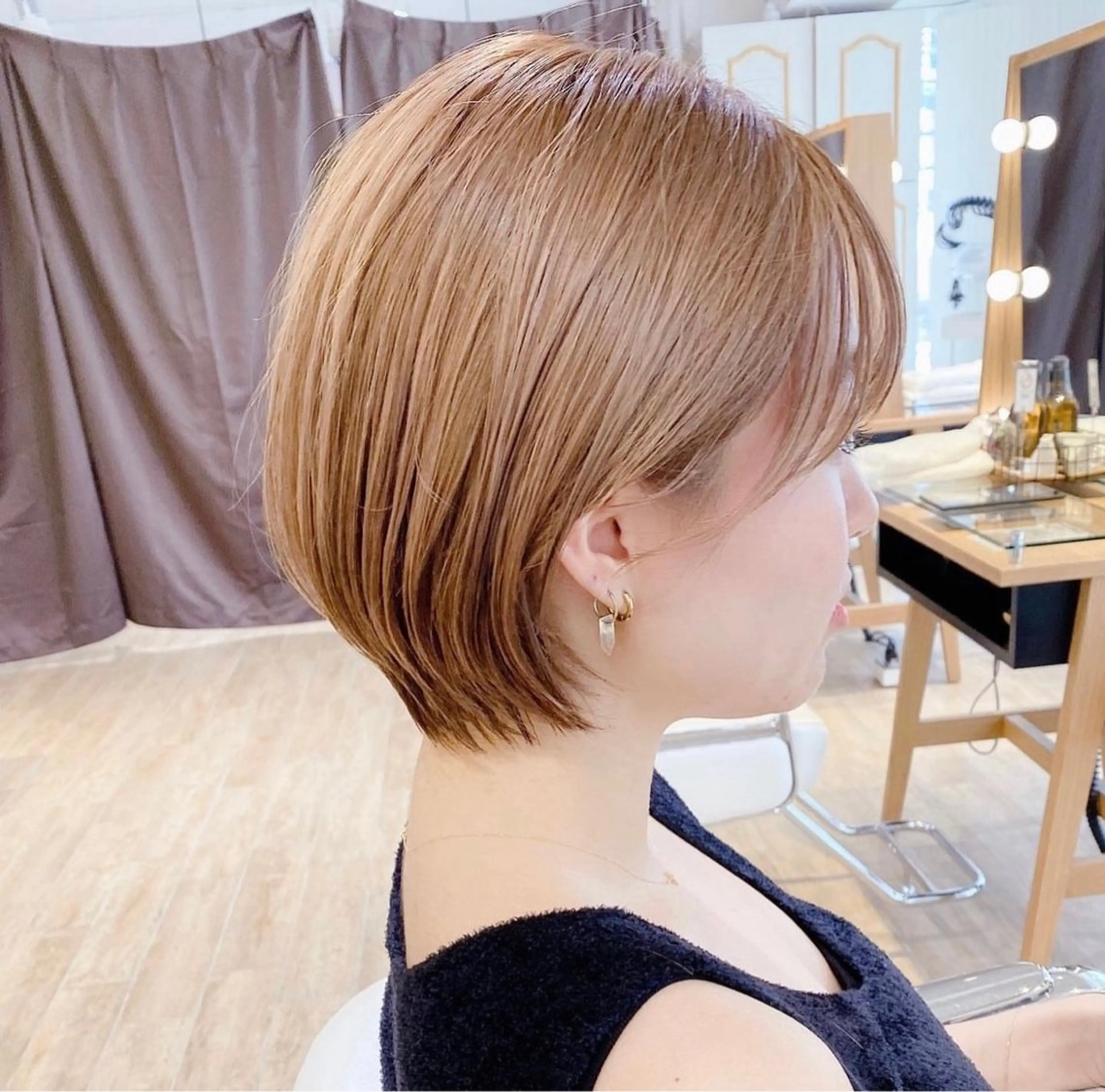 ショート ショートヘア ボブ ブリーチ/miinaのヘアスタイル