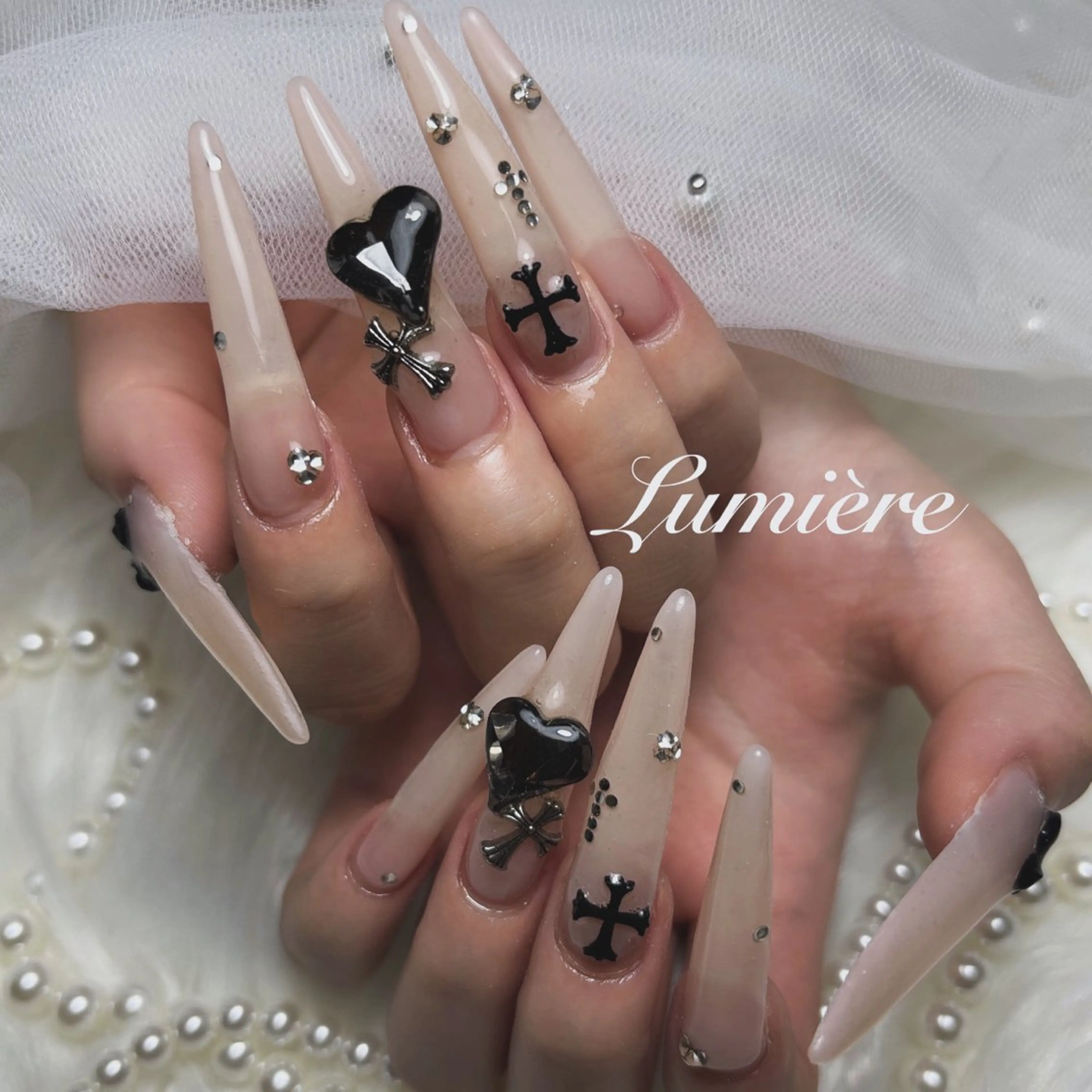 ネイル ロングネイル スーパーロングネイル ハンドネイル Lumière/ 超ロング/ワンホンのネイルデザイン