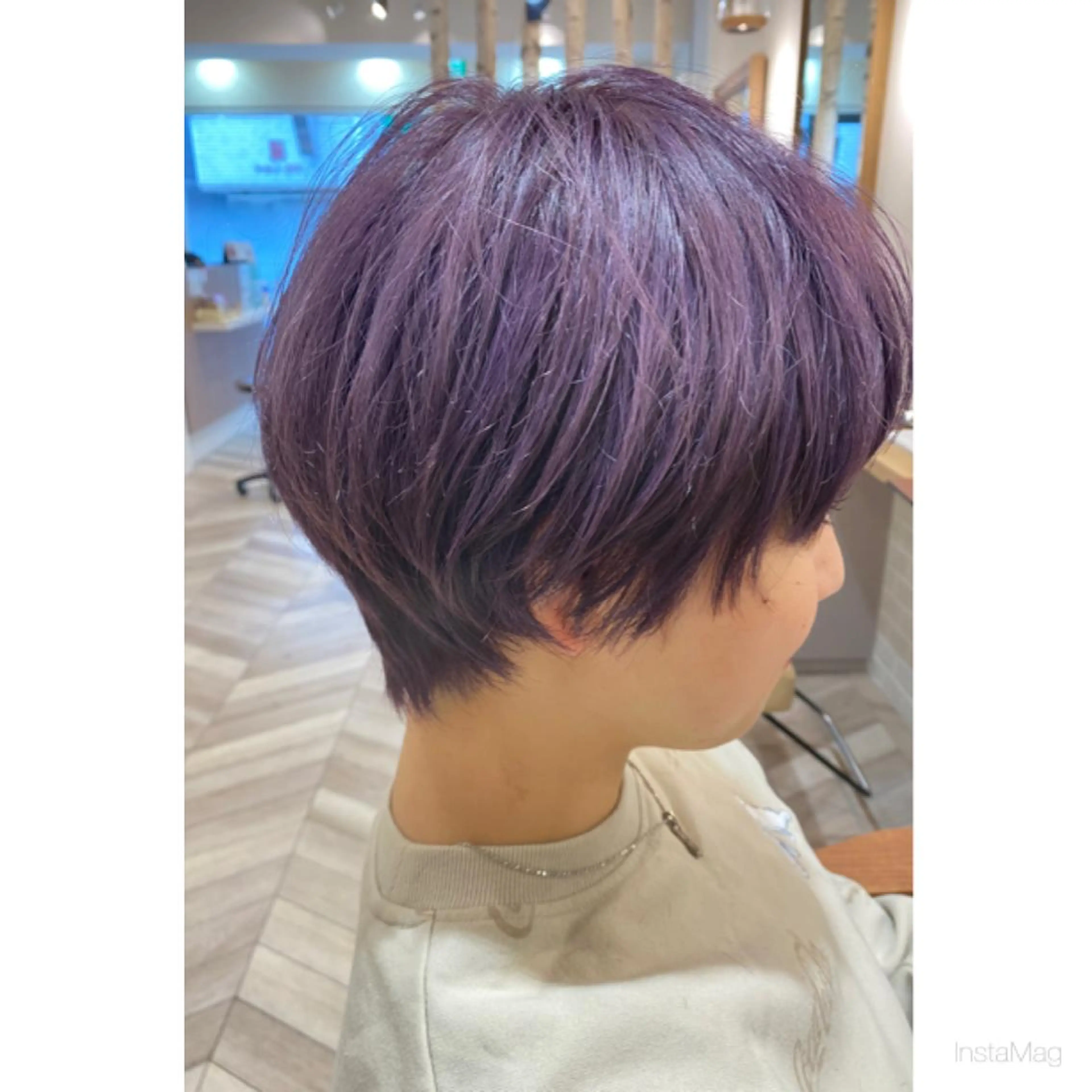 ショート カラー パープルカラー カット ヘアカラー 岩間 香純のヘアスタイル
