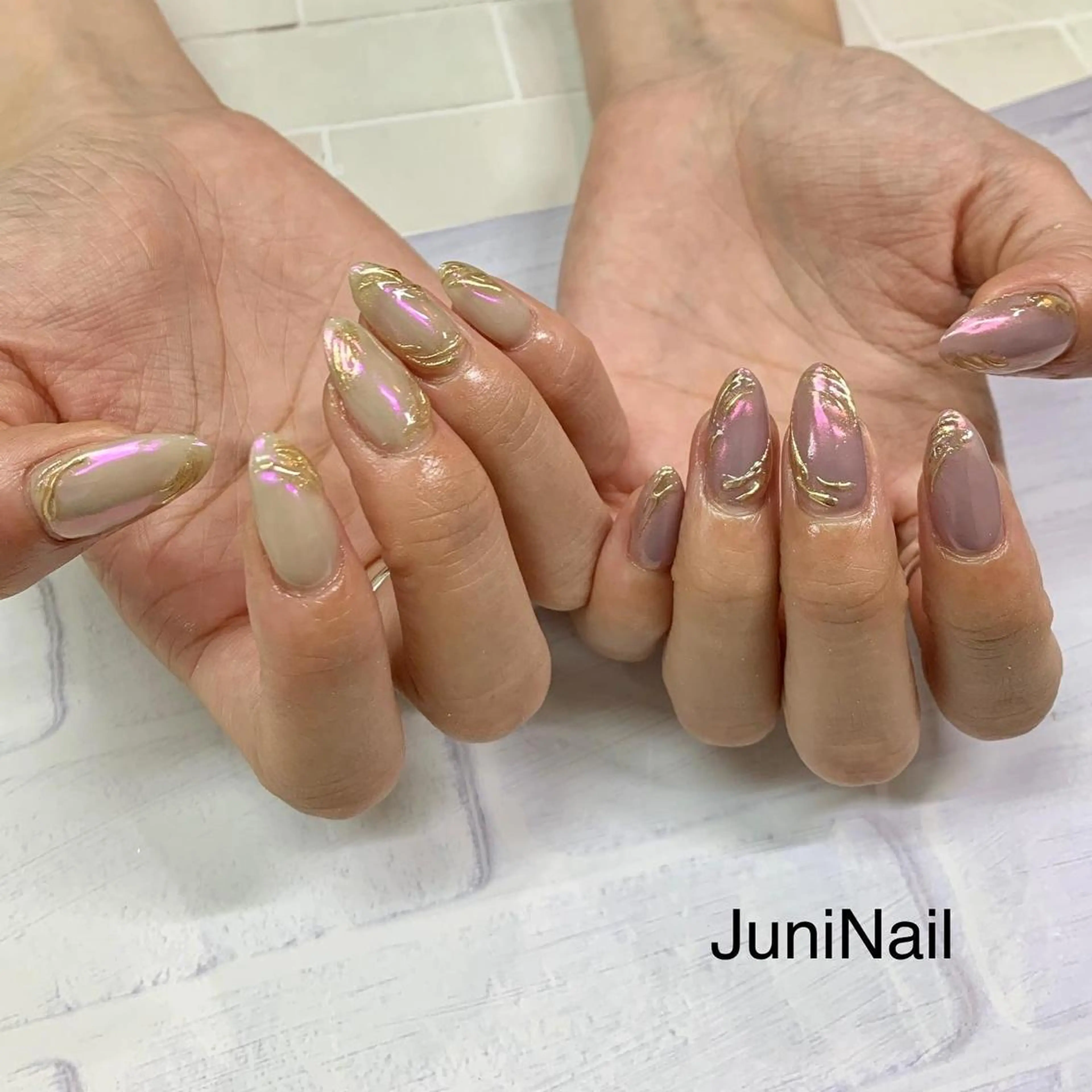 ネイル オーロラネイル クリアネイル フラッシュネイル フレンチネイル 氷ネイル・うるうるネイル ハンドネイル JuniNail 주니네일🇰🇷suのネイルデザイン