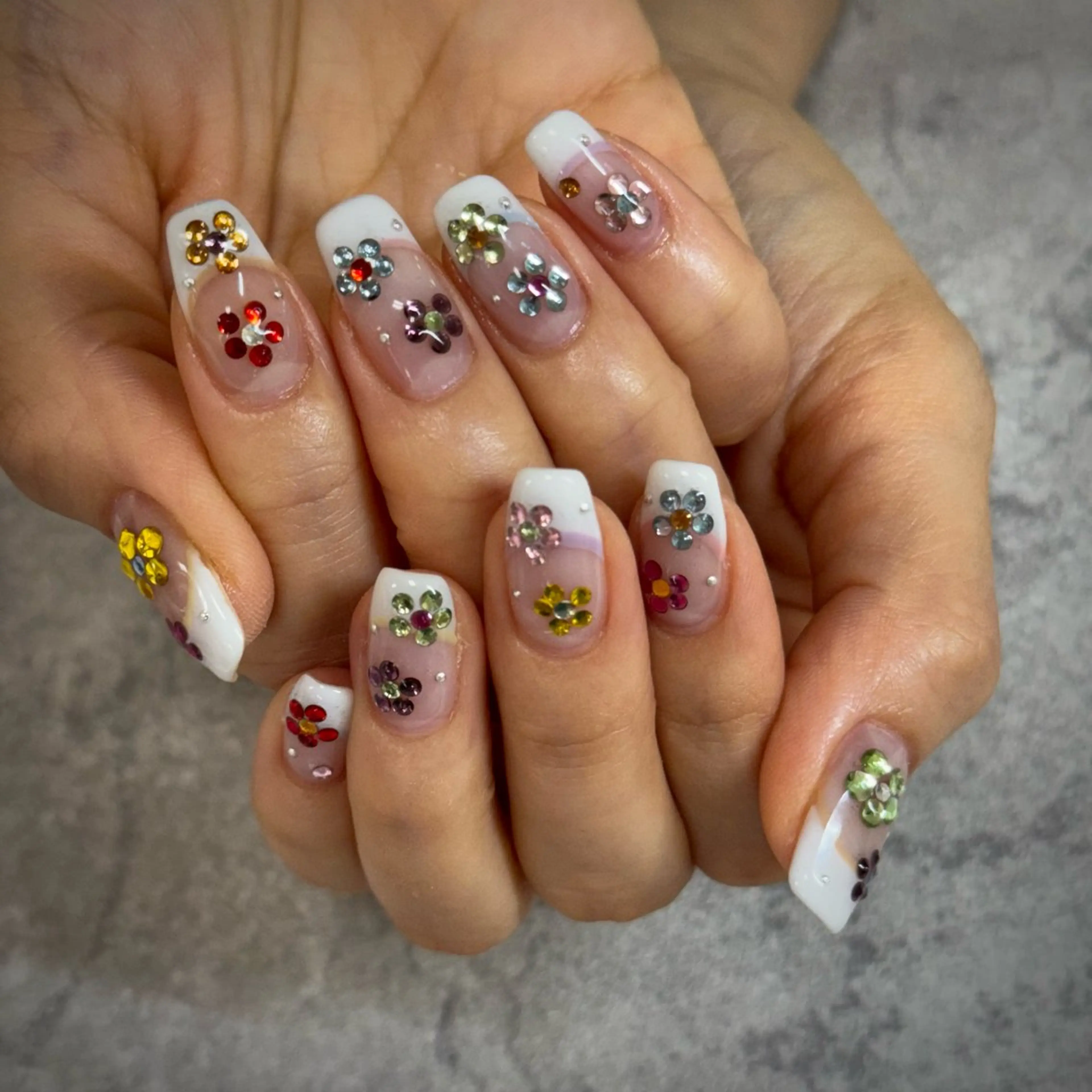 ネイル ハンドネイル YAGAWA NAOのネイルデザイン