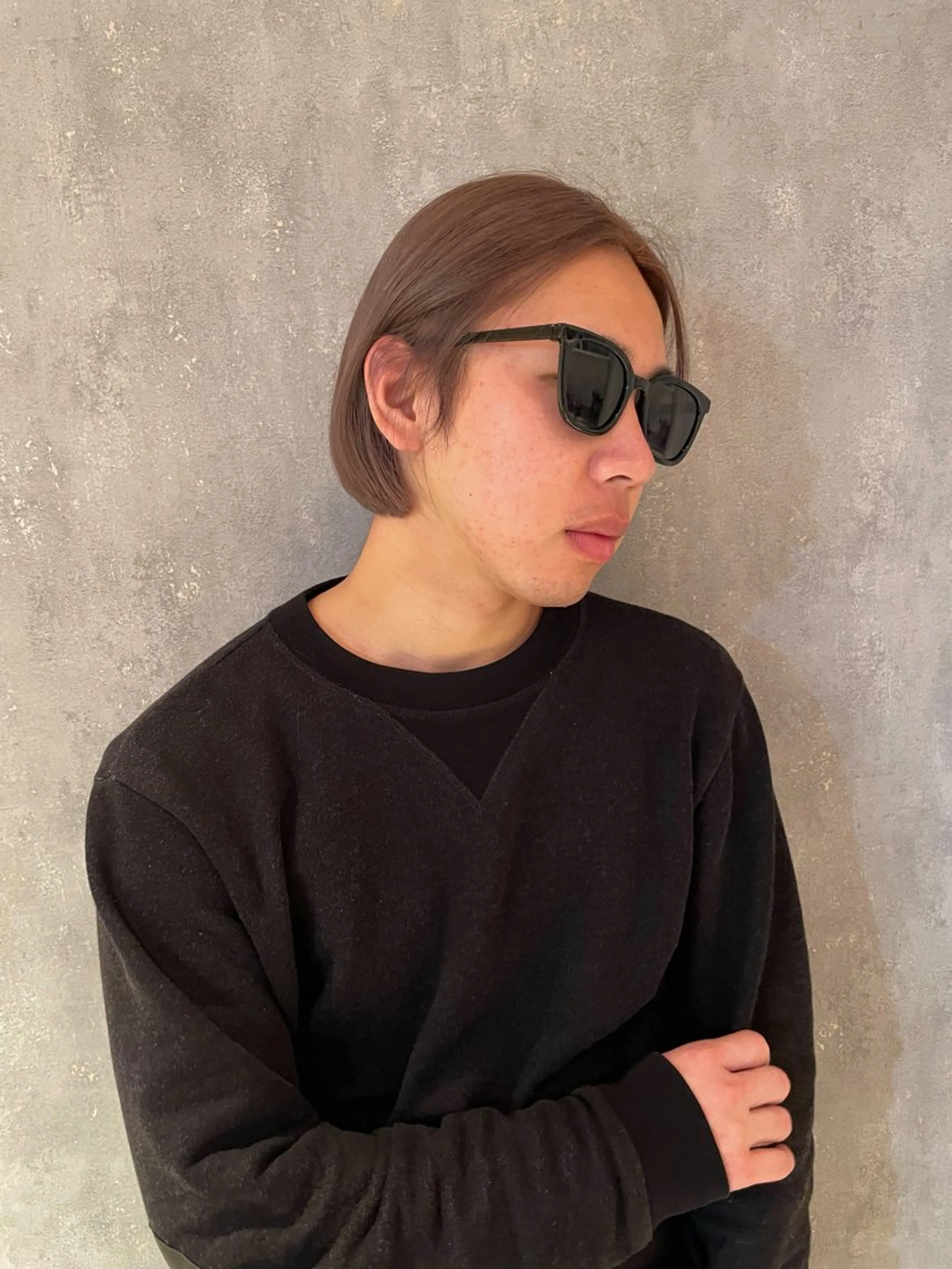 ミディアム カラー メンズ メンズブリーチ 黒髪 ブリーチ 透明感カラー グレージュ Riku 西荻窪/メンズカットのヘアスタイル