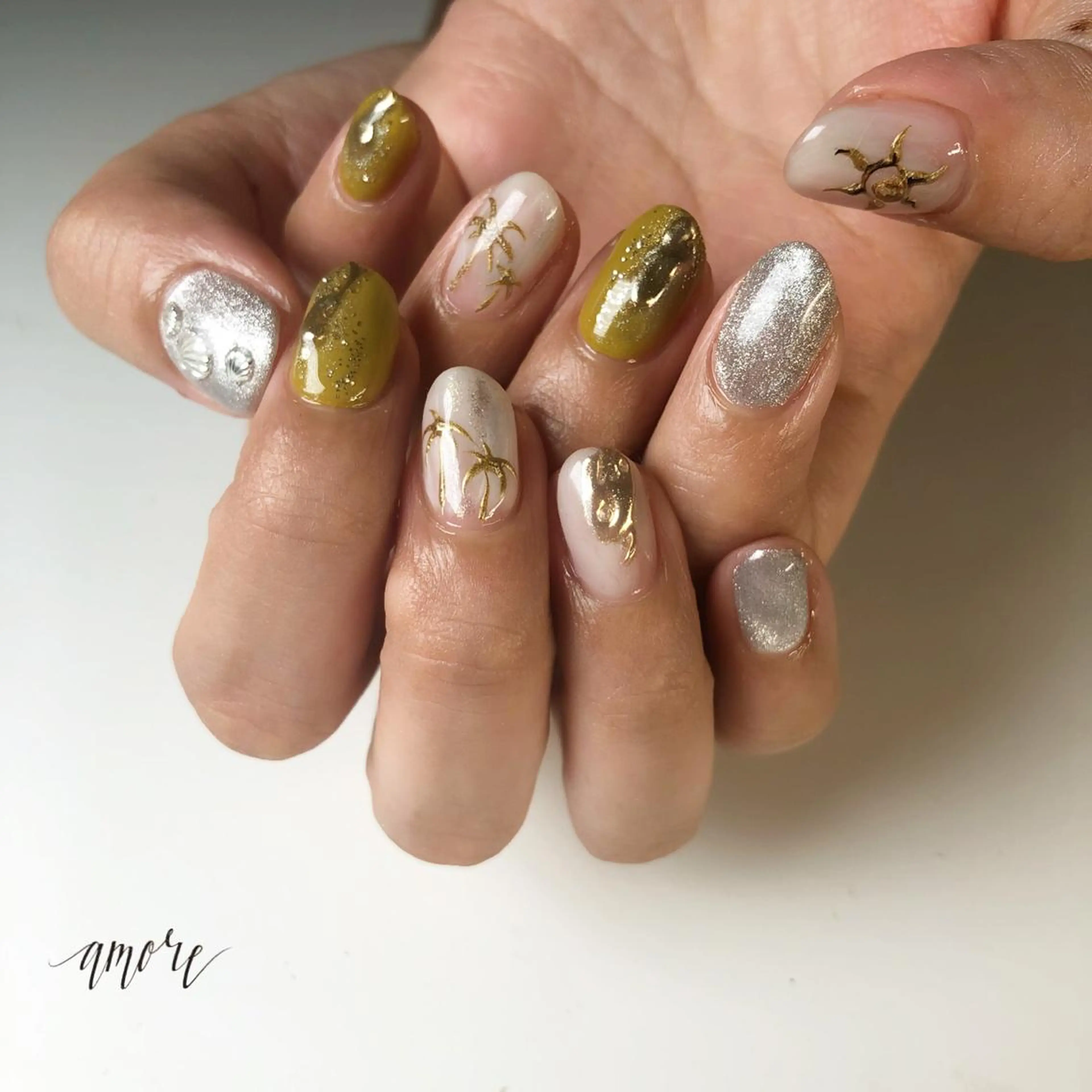 ネイル ジェルネイル 氷ネイル・うるうるネイル マグネットネイル ミラーネイル ニュアンスネイル You kyehwaのネイルデザイン