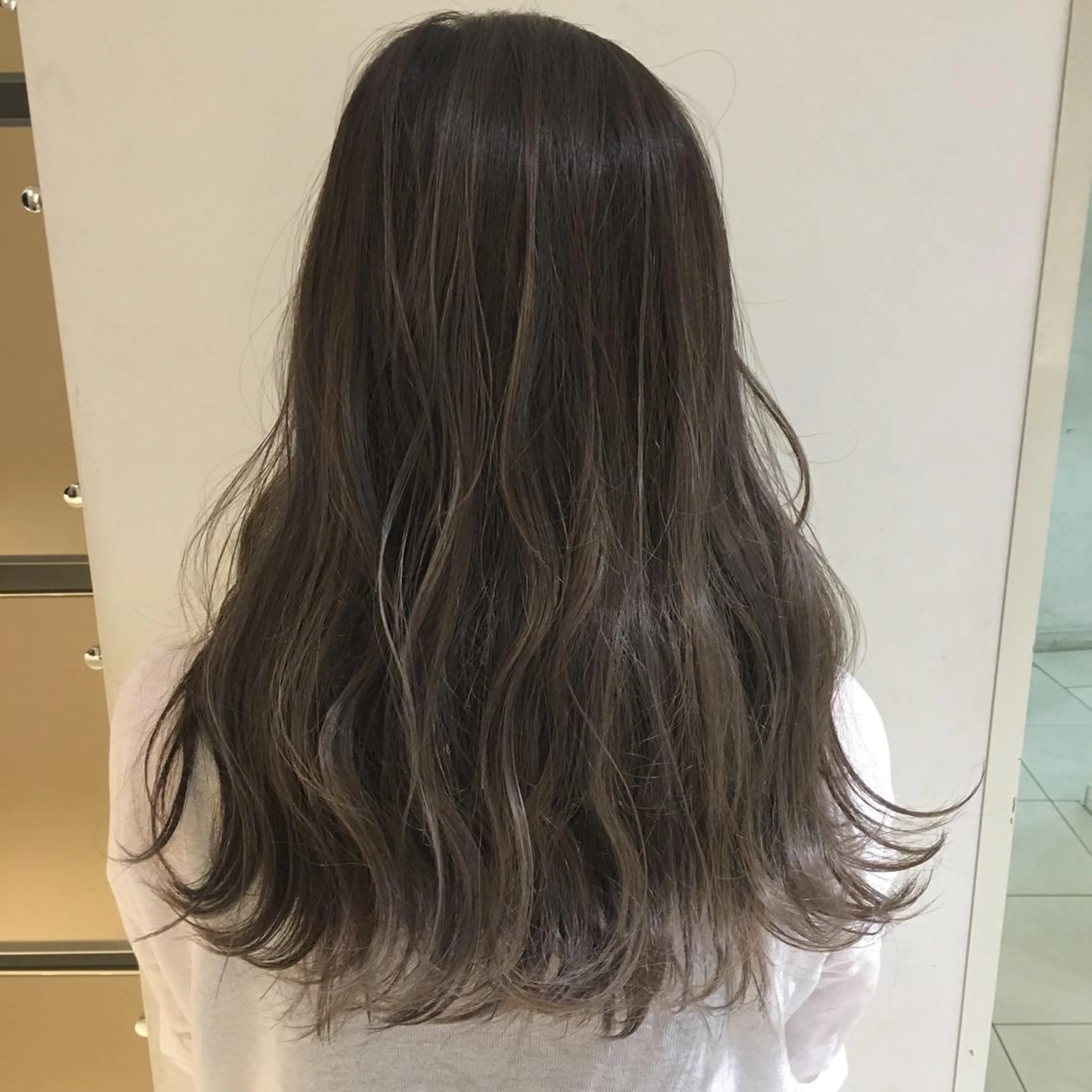 ロング 艶髪 森田/嵩士のヘアスタイル