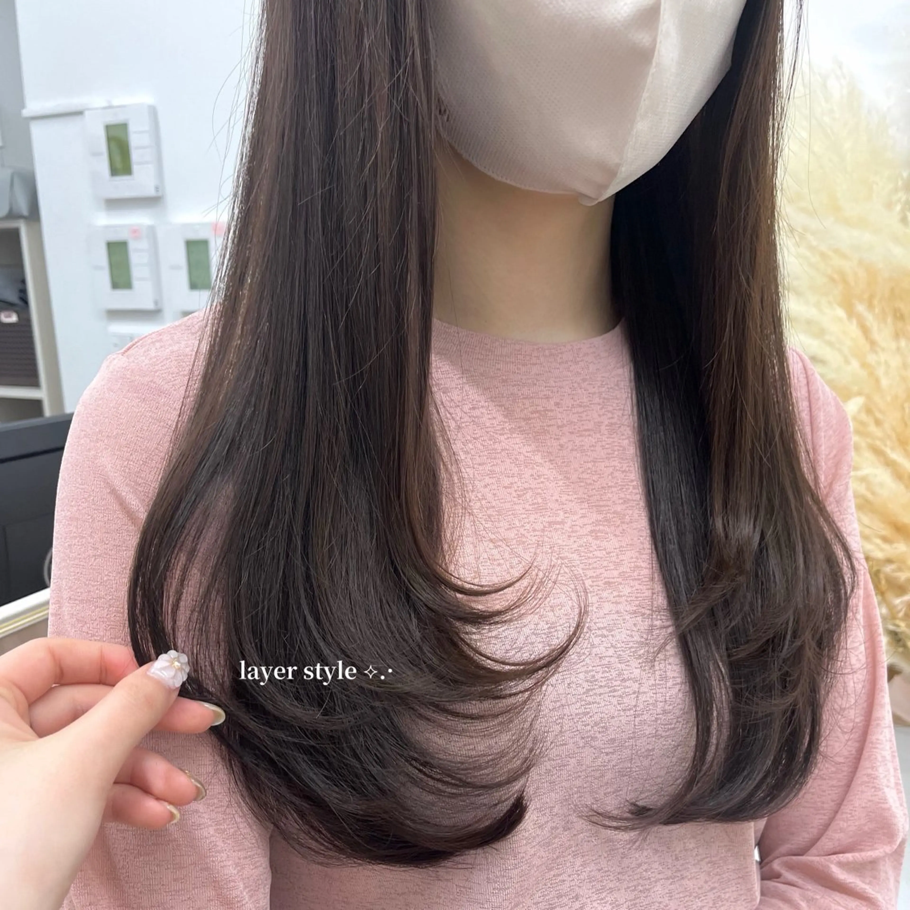 ロング カラー レイヤーカット 柔らかオリーブ🌿 HIMARI🌻のヘアスタイル