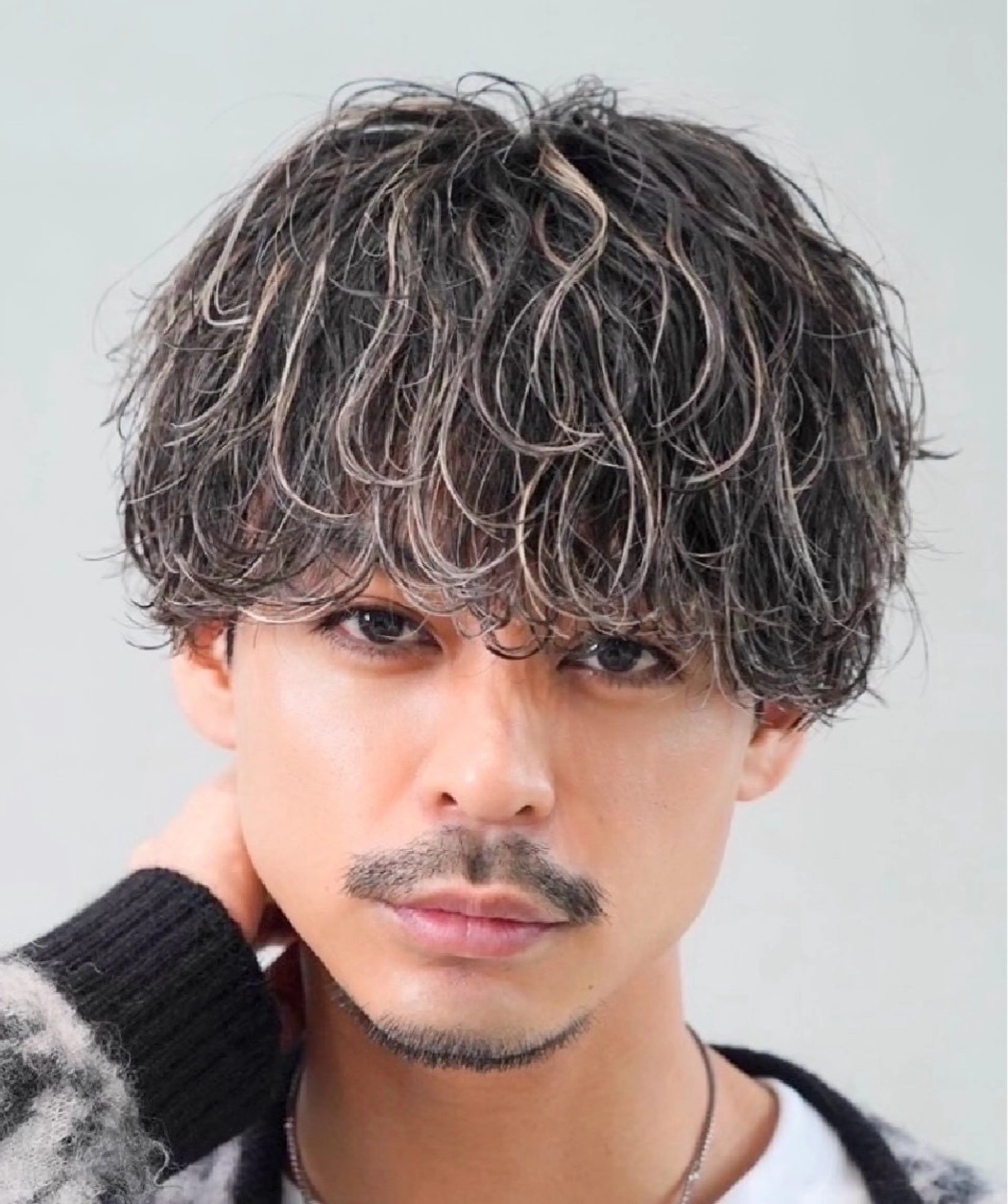 パーマ メンズ センターパート マッシュ メンズパーマ プードルパーマ メンズツイストパーマ カット ヘアカラー パーマ 仙台波巻きパーマ/ fifth/遠藤楓雅のヘアスタイル