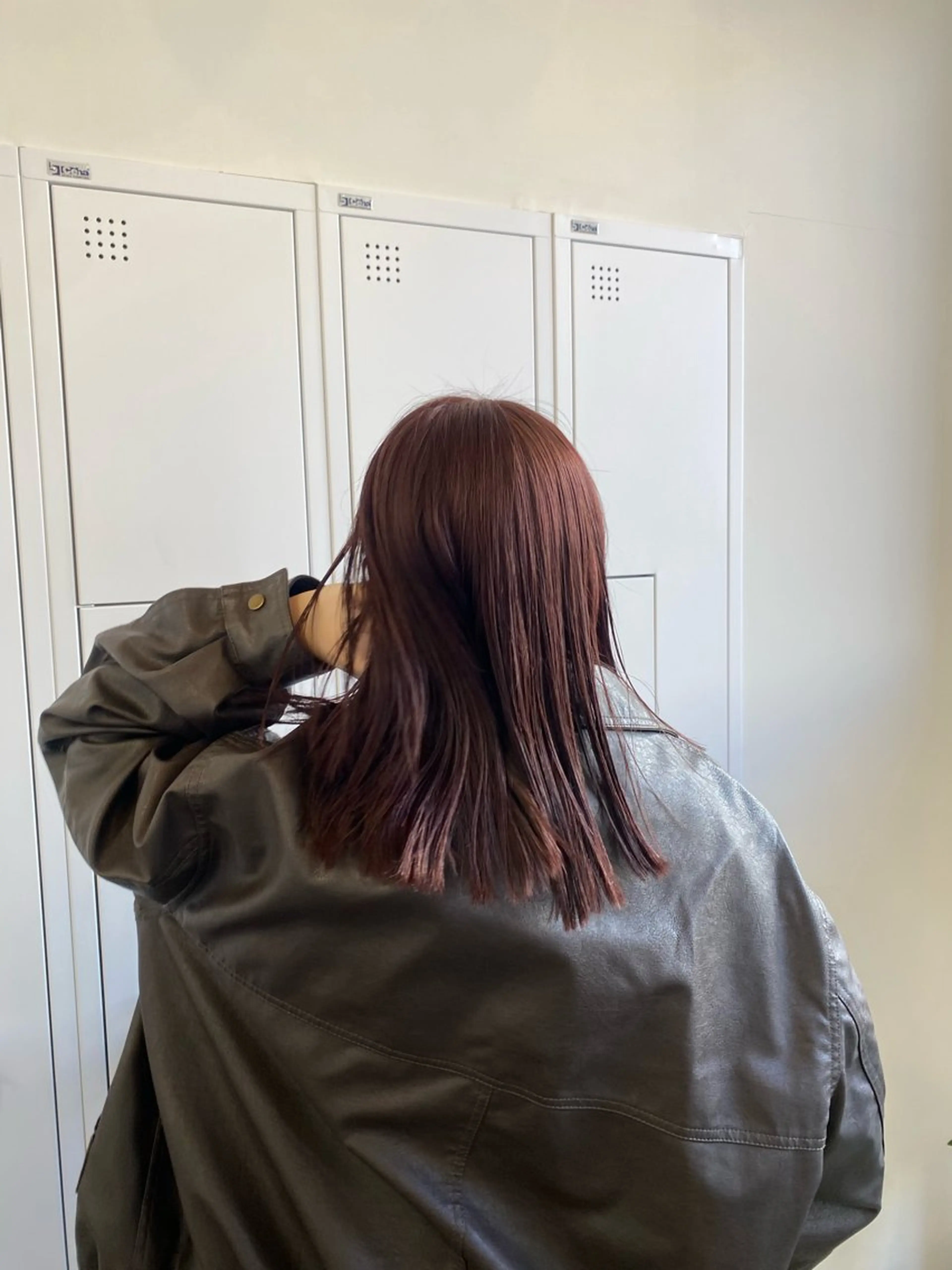 ミディアム カラー 川角 しなのヘアスタイル