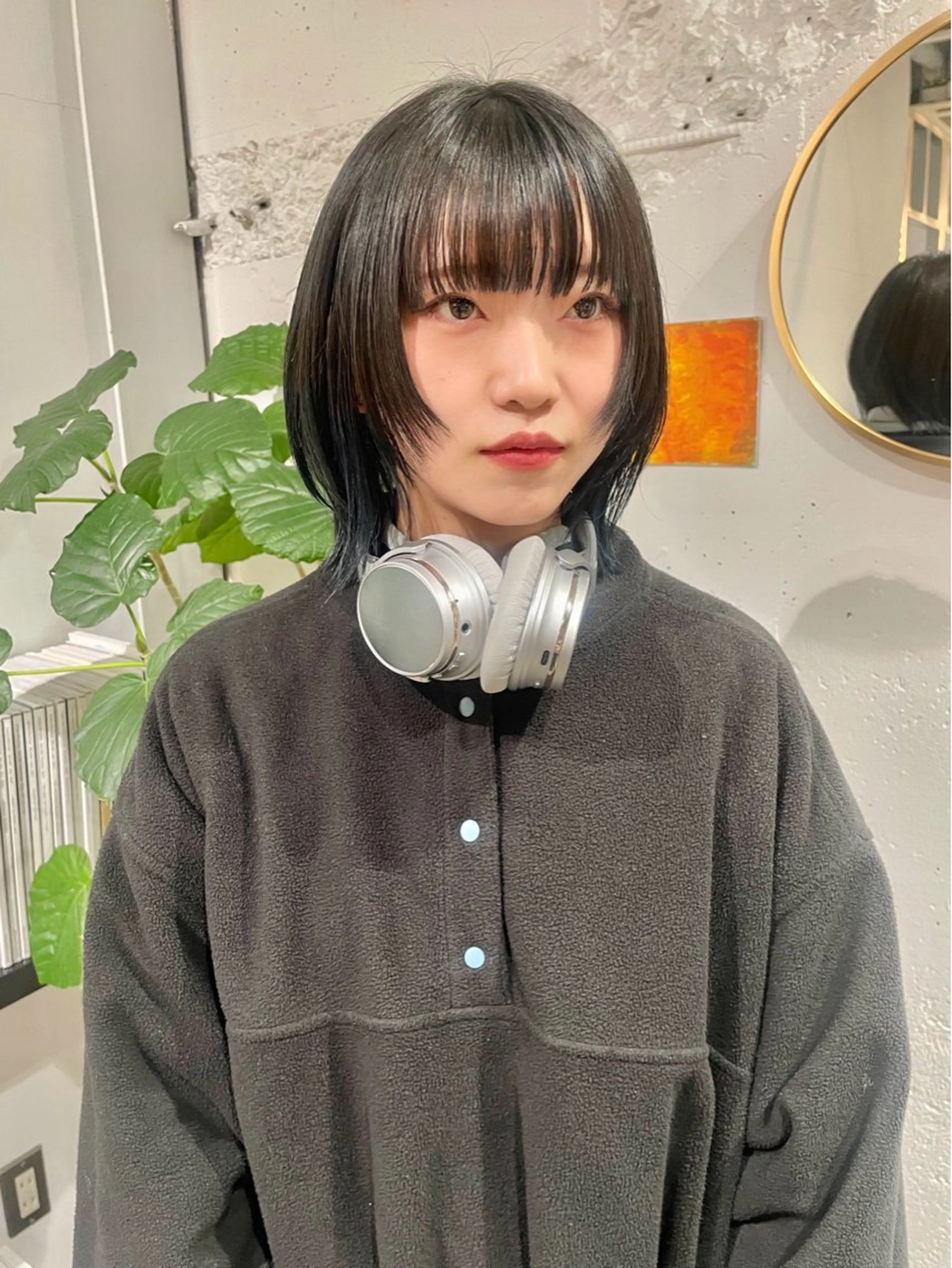 ミディアム カラー 黒髪 ブルーカラー ブルーブラック ウルフカット ウルフ/似合わせ レイヤー/RIHOのヘアスタイル