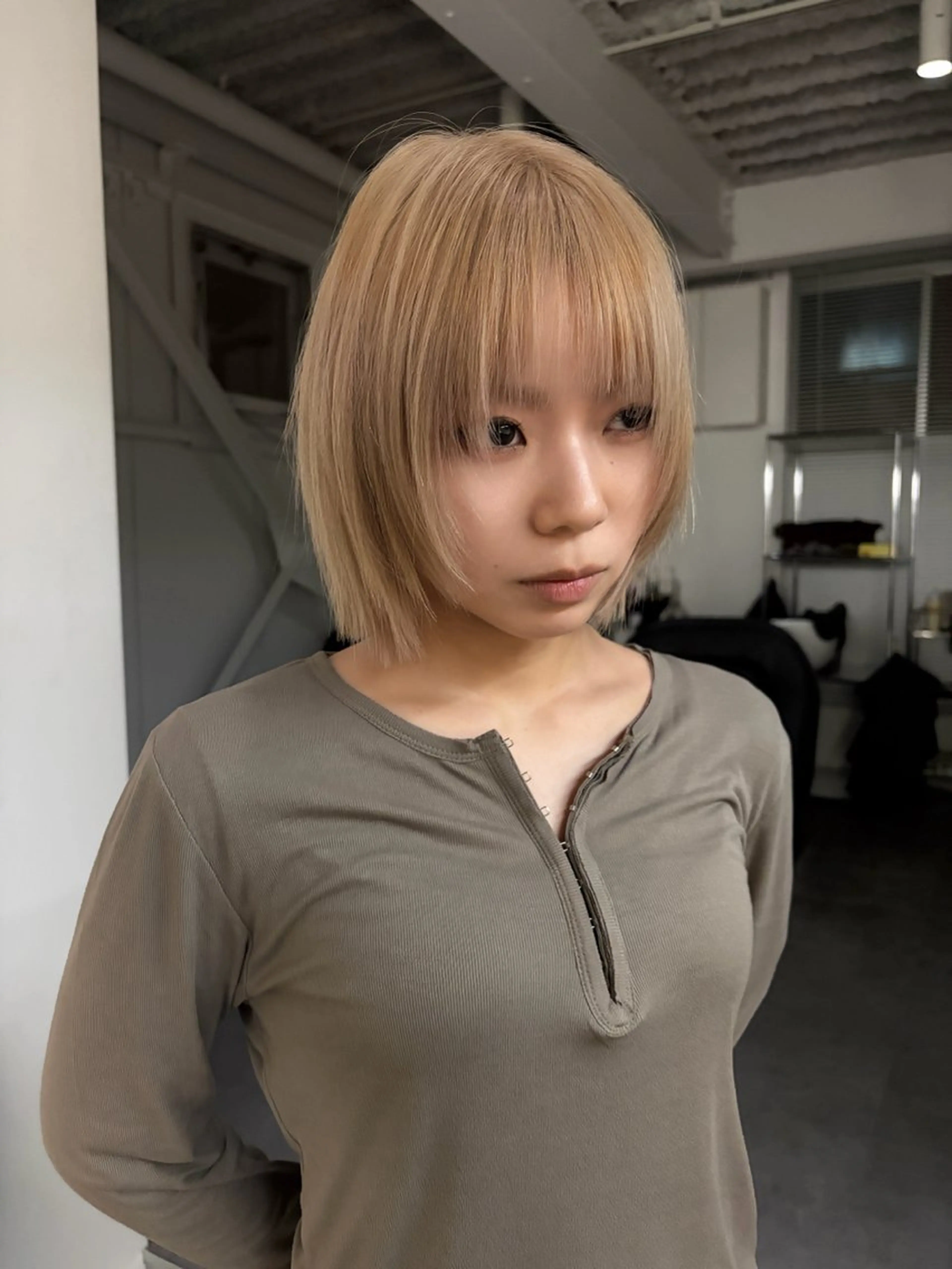 《🌙ハイトーンおすすめ🌙》〔ケアブリーチ〕+カラー+カット+ダメージケアトリートメント◎の写真